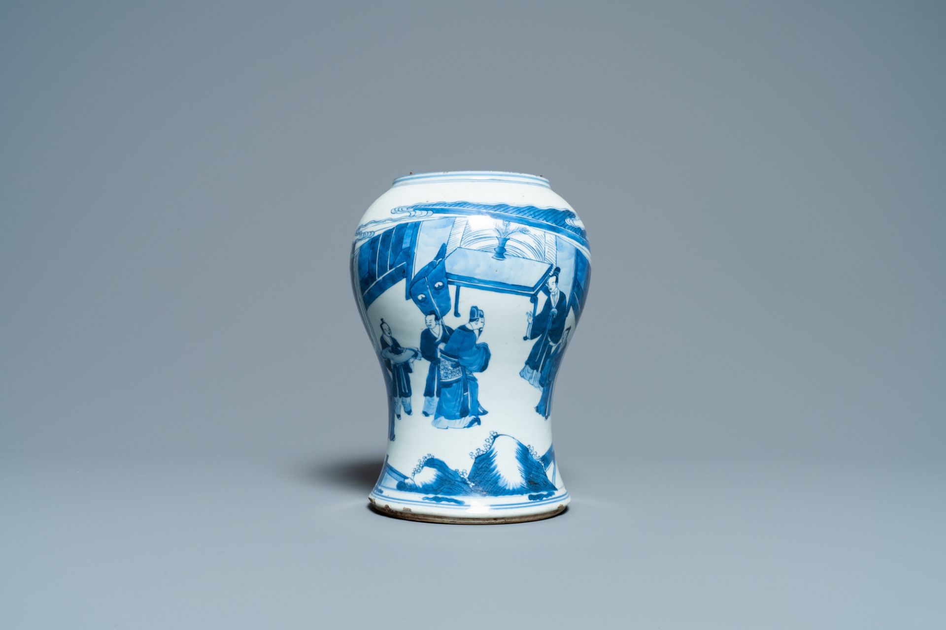 A Chinese blue and white vase with a figurative scene, Kangxi - Image 2 of 7
