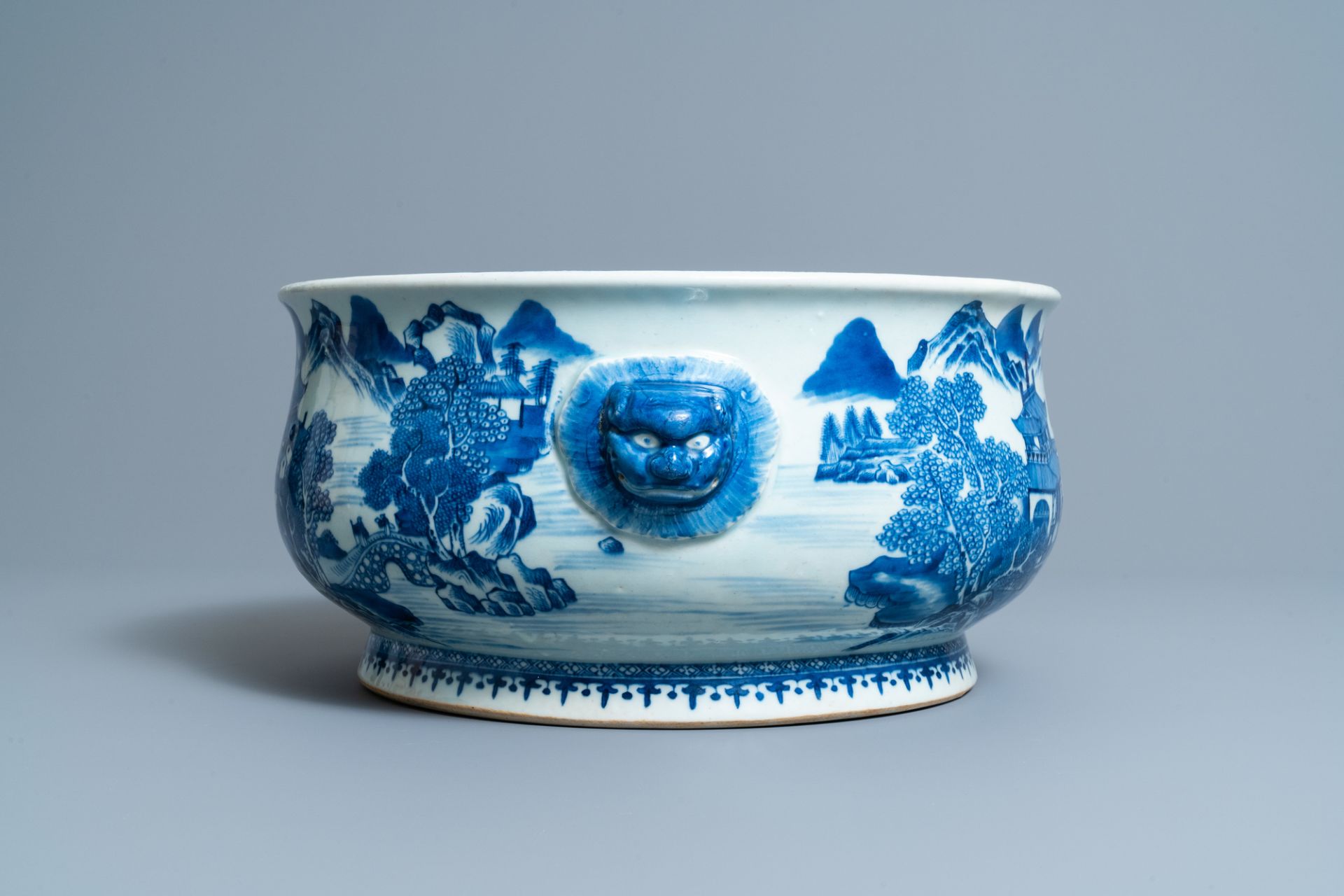 A large Chinese blue and white 'landscape' censer, Qianlong - Image 5 of 7