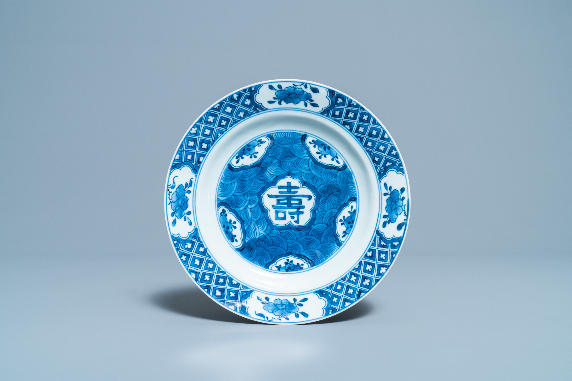 Five Chinese blue and white 'Shou' plates, Kangxi - Image 6 of 7