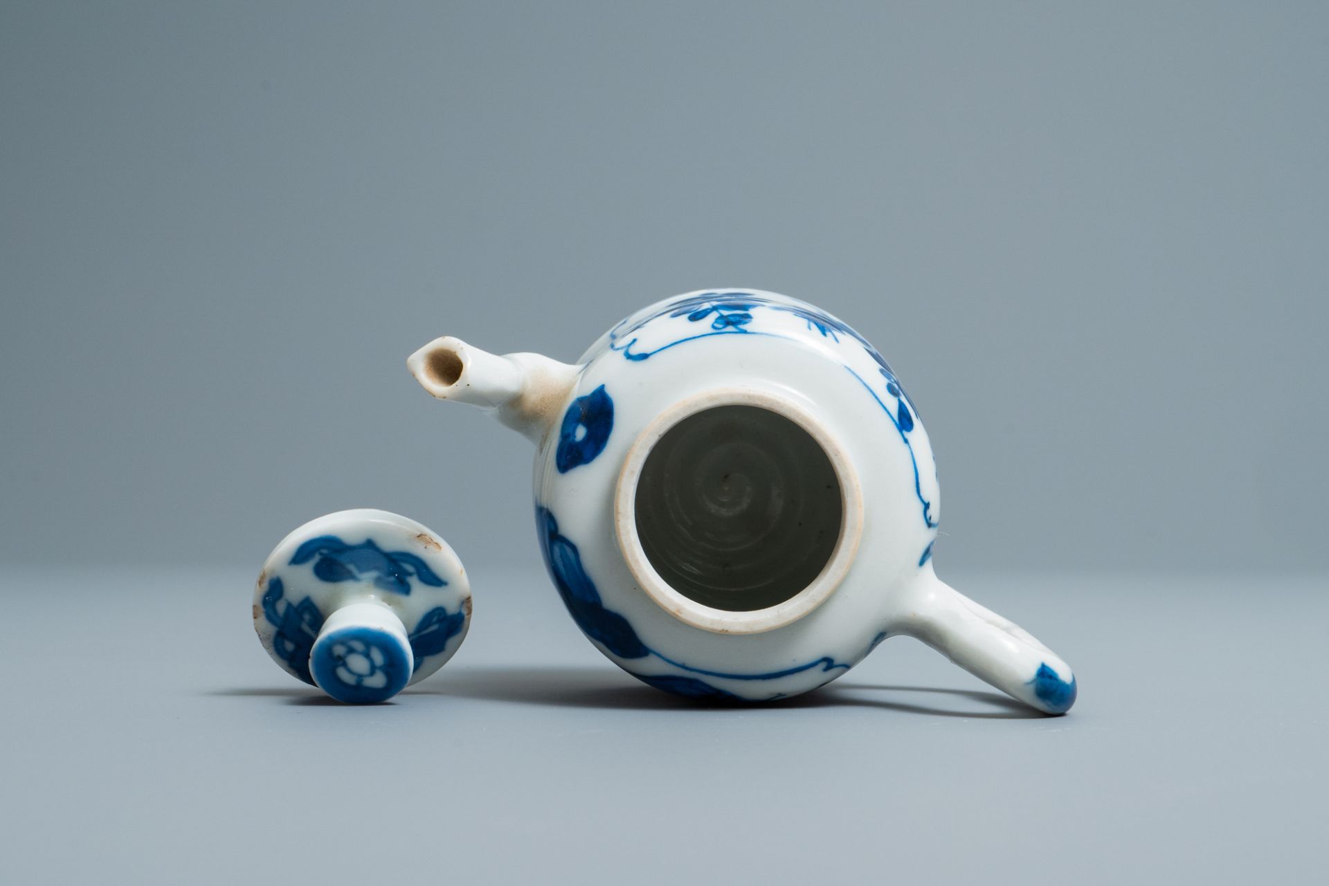 A Chinese blue and white miniature teapot, Kangxi - Image 6 of 7