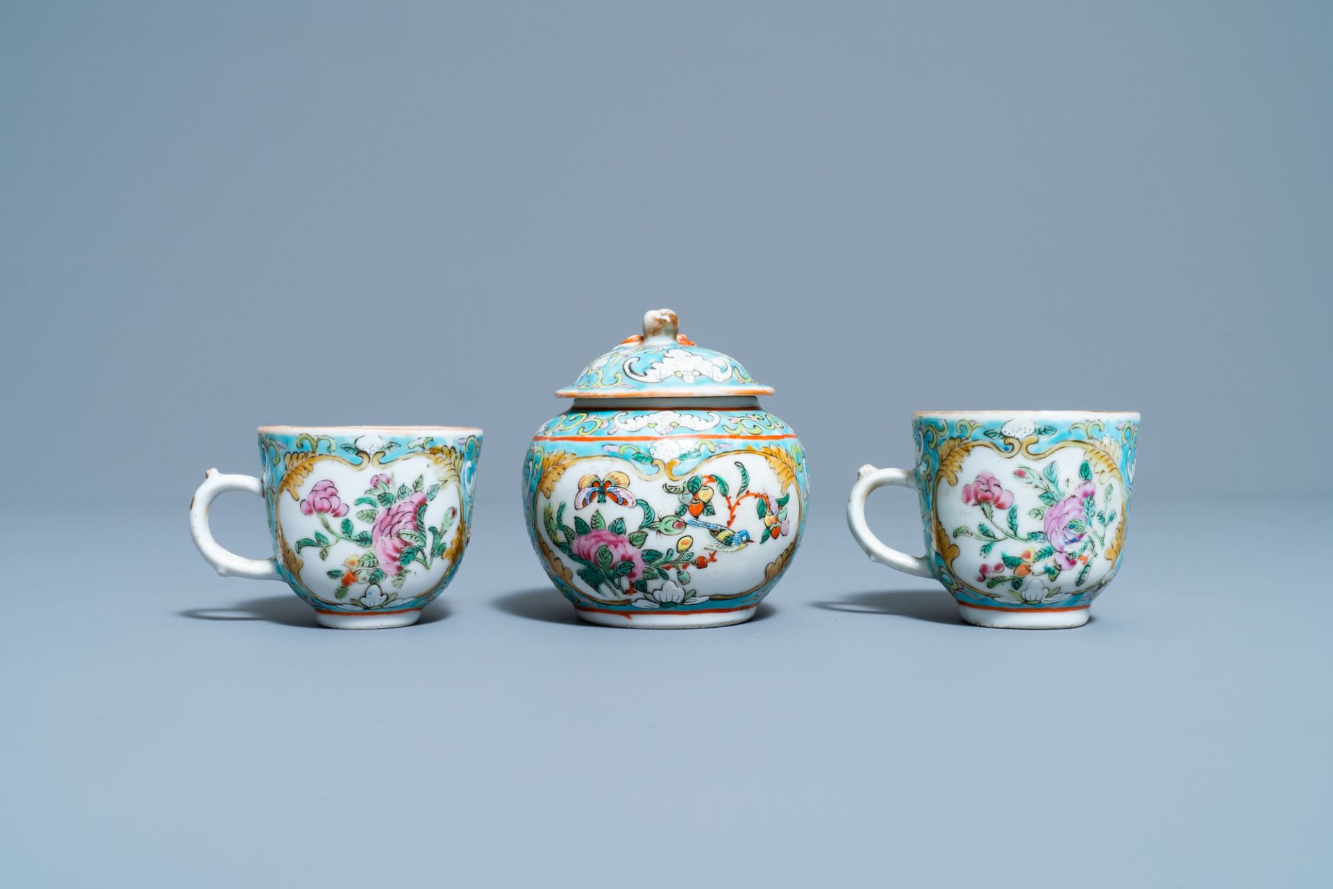 A Chinese famille rose 'tete-a-tete' tea service on tray, 19th C. - Image 7 of 10