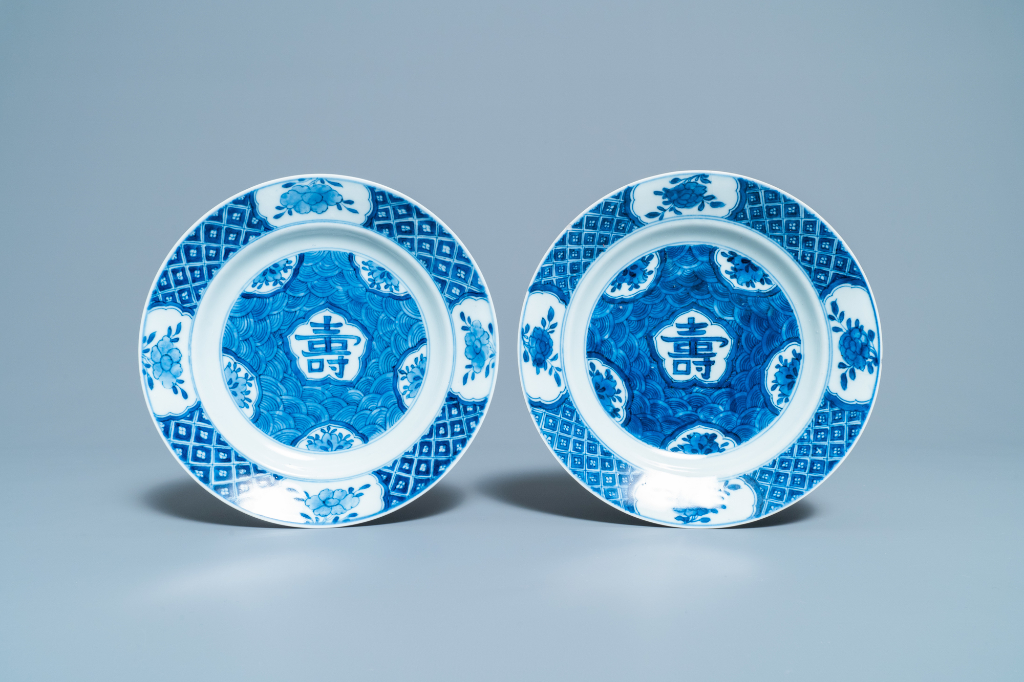 Five Chinese blue and white 'Shou' plates, Kangxi - Image 2 of 7