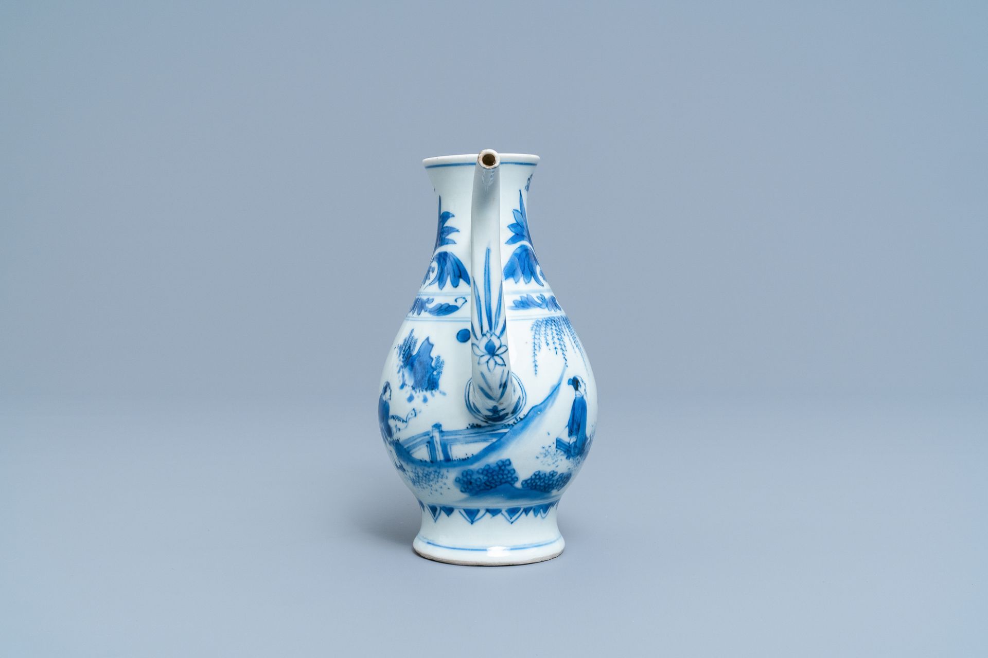 A Chinese blue and white ewer with figures in a landscape, Transitional period - Image 3 of 10