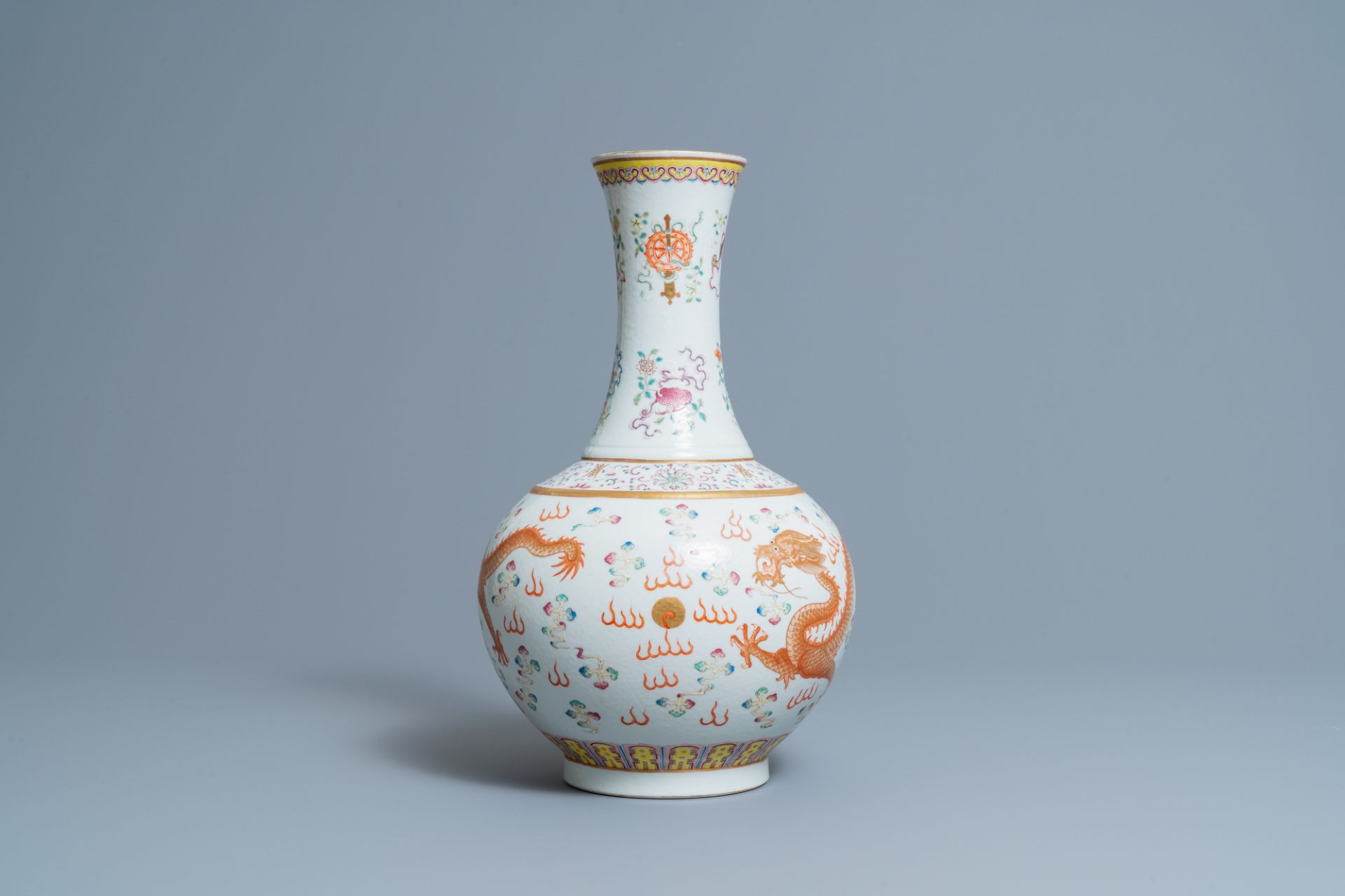 A Chinese famille rose 'dragon' bottle vase, Guangxu mark, 19/20th C.