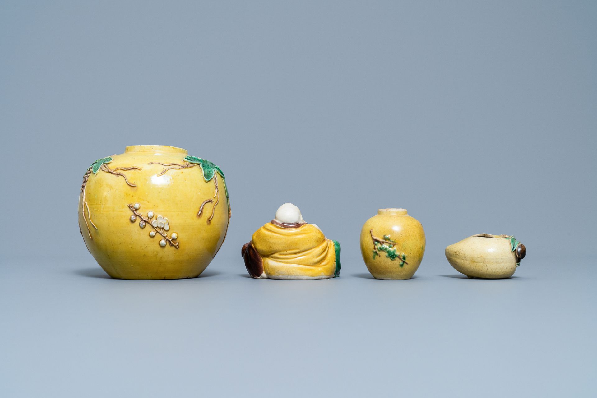 Two Chinese biscuit jars, a Buddha figure and a brushwasher, 19/20th C. - Image 4 of 7