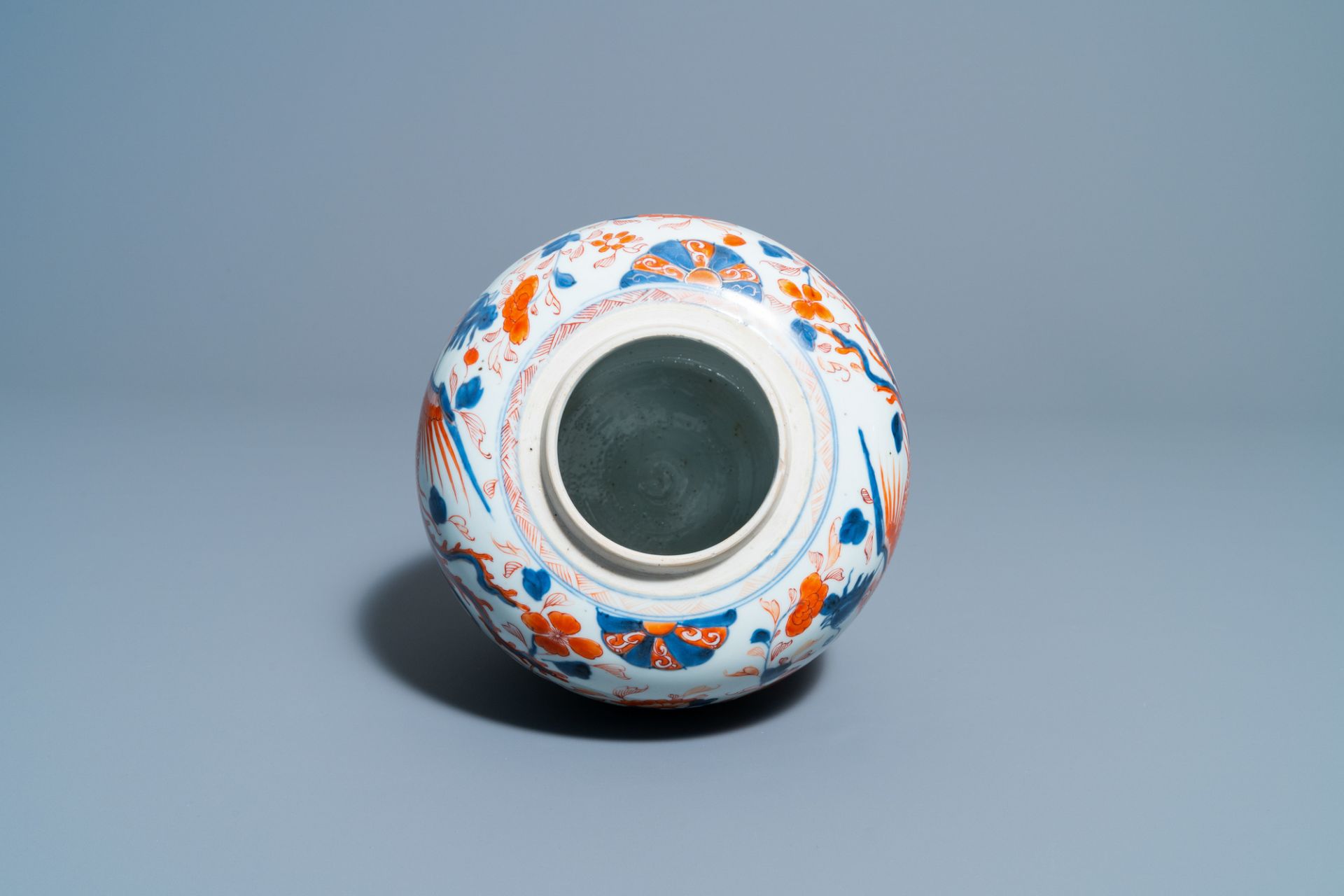 A Chinese Imari-style 'qilins and phoenixes' jar, Kangxi - Image 5 of 6