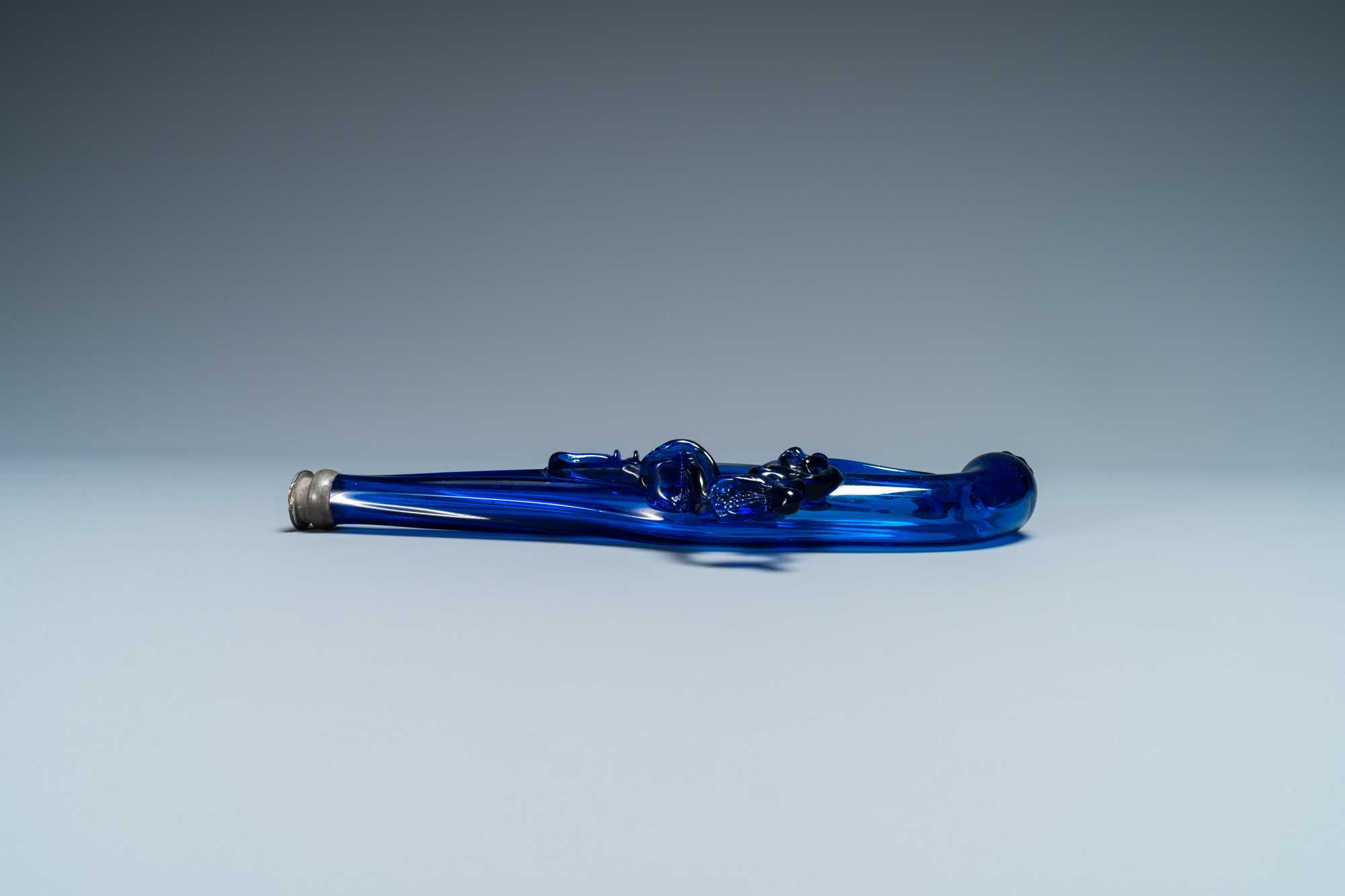 A cobalt blue glass flask in the shape of a flintlock gun, Belgium or Holland, 17th C. - Image 3 of 7