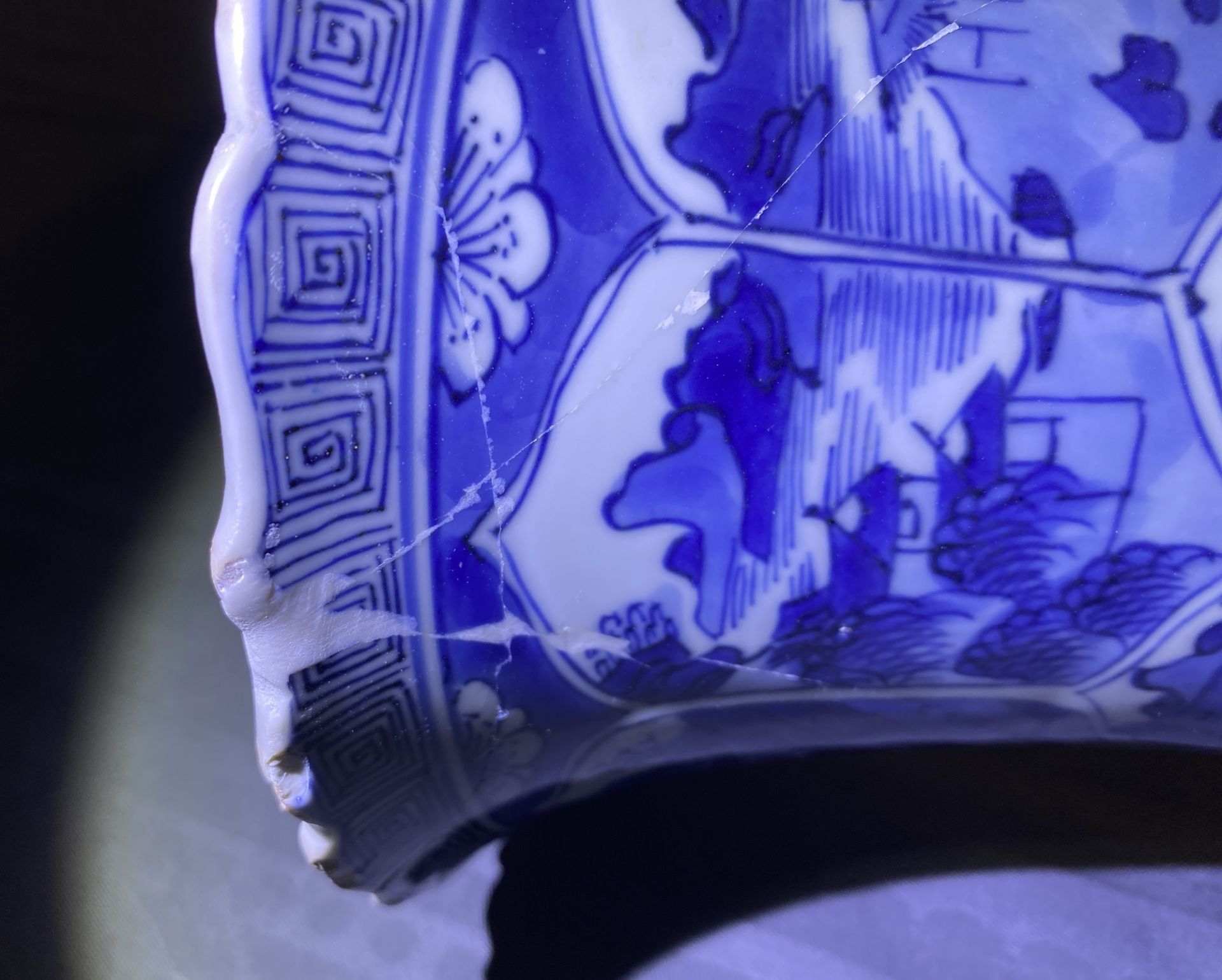 A pair of Chinese blue and white yenyen vases with figures in landscapes, Kangxi - Image 18 of 30