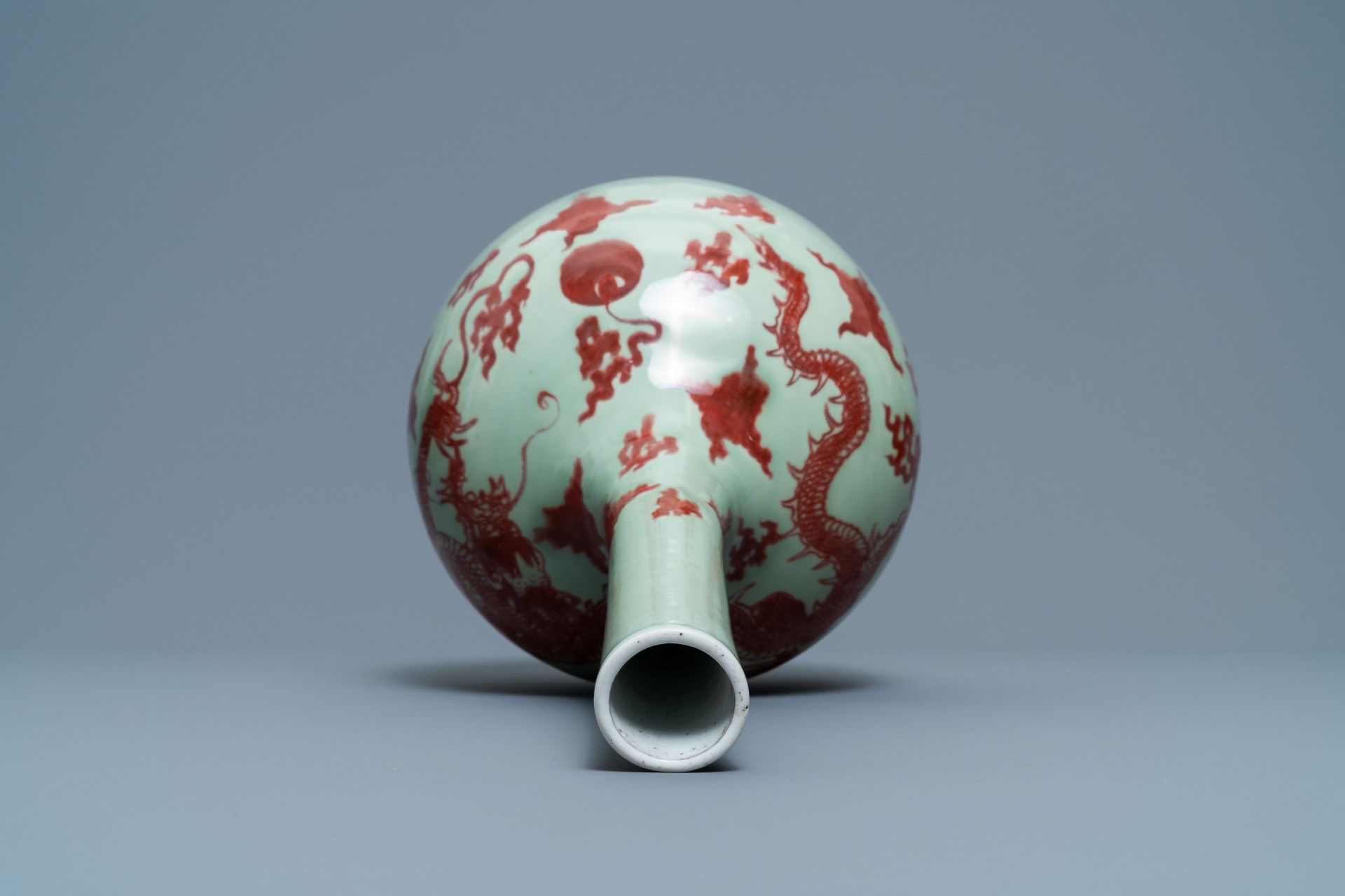 A Chinese copper-red celadon-ground 'dragon' vase, Kangxi - Image 6 of 13