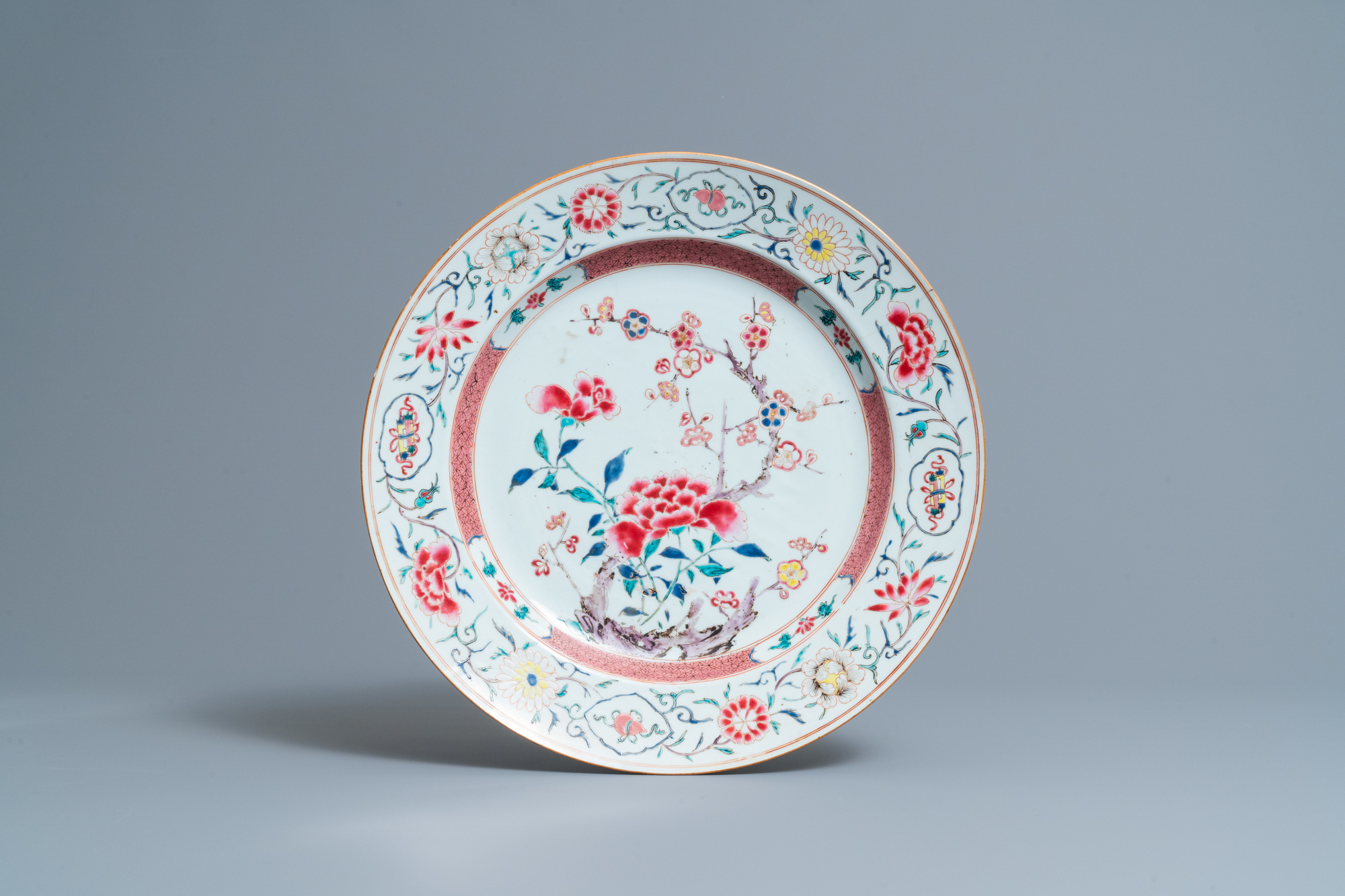 Eight Chinese blue and white, famille rose and famille verte dishes, Kangxi and later - Image 2 of 9