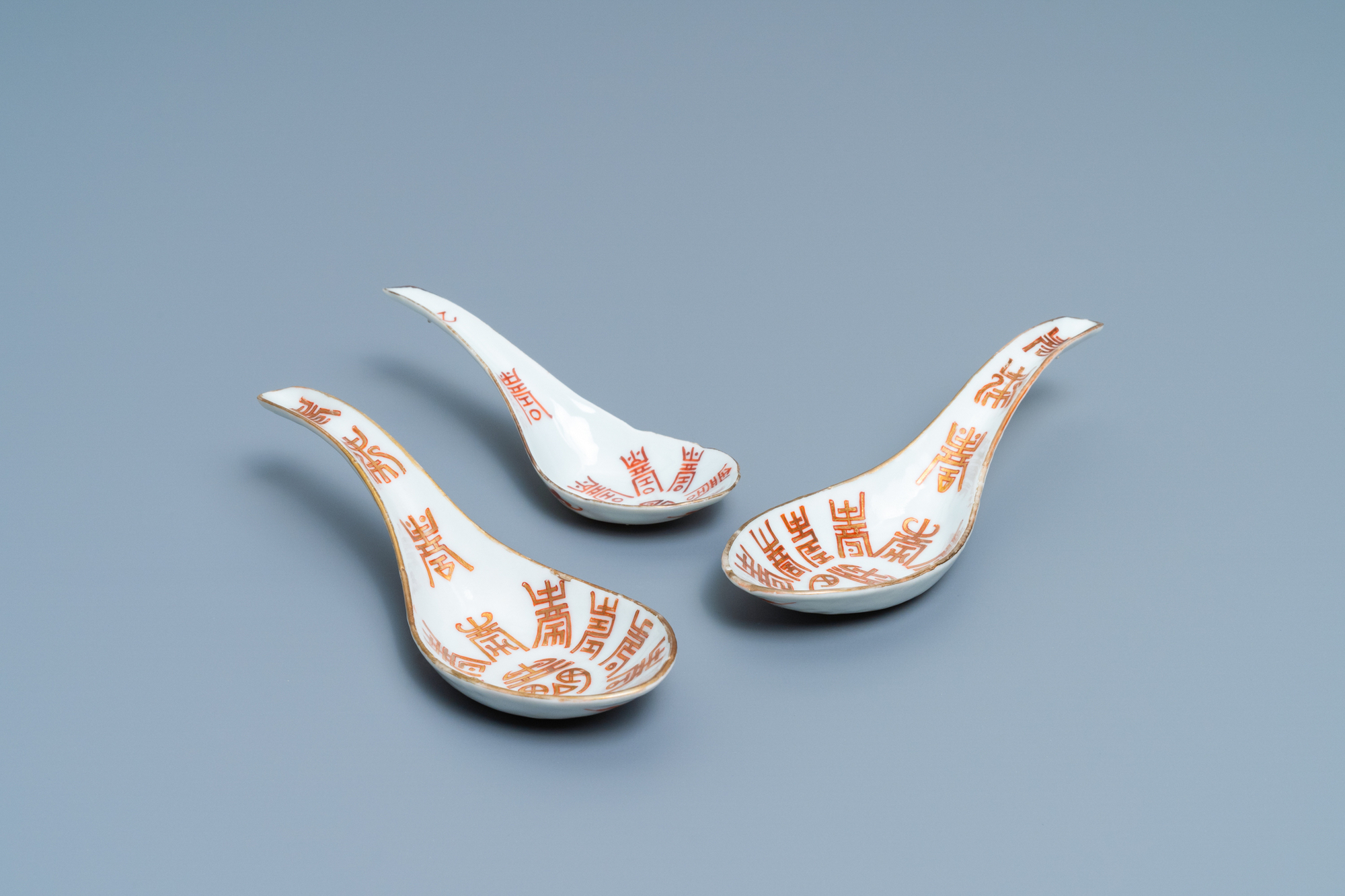 14 Chinese blue and white and iron-red spoons, Jiaqing, Daoguang and Tongzhi - Image 4 of 13