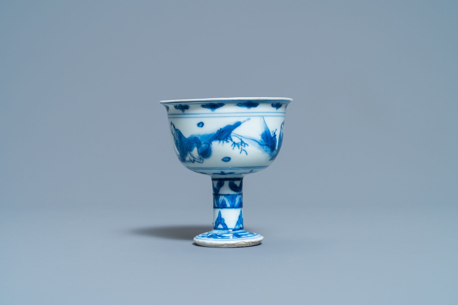 A Chinese blue and white 'go-players' stem cup, Transitional period - Image 3 of 7