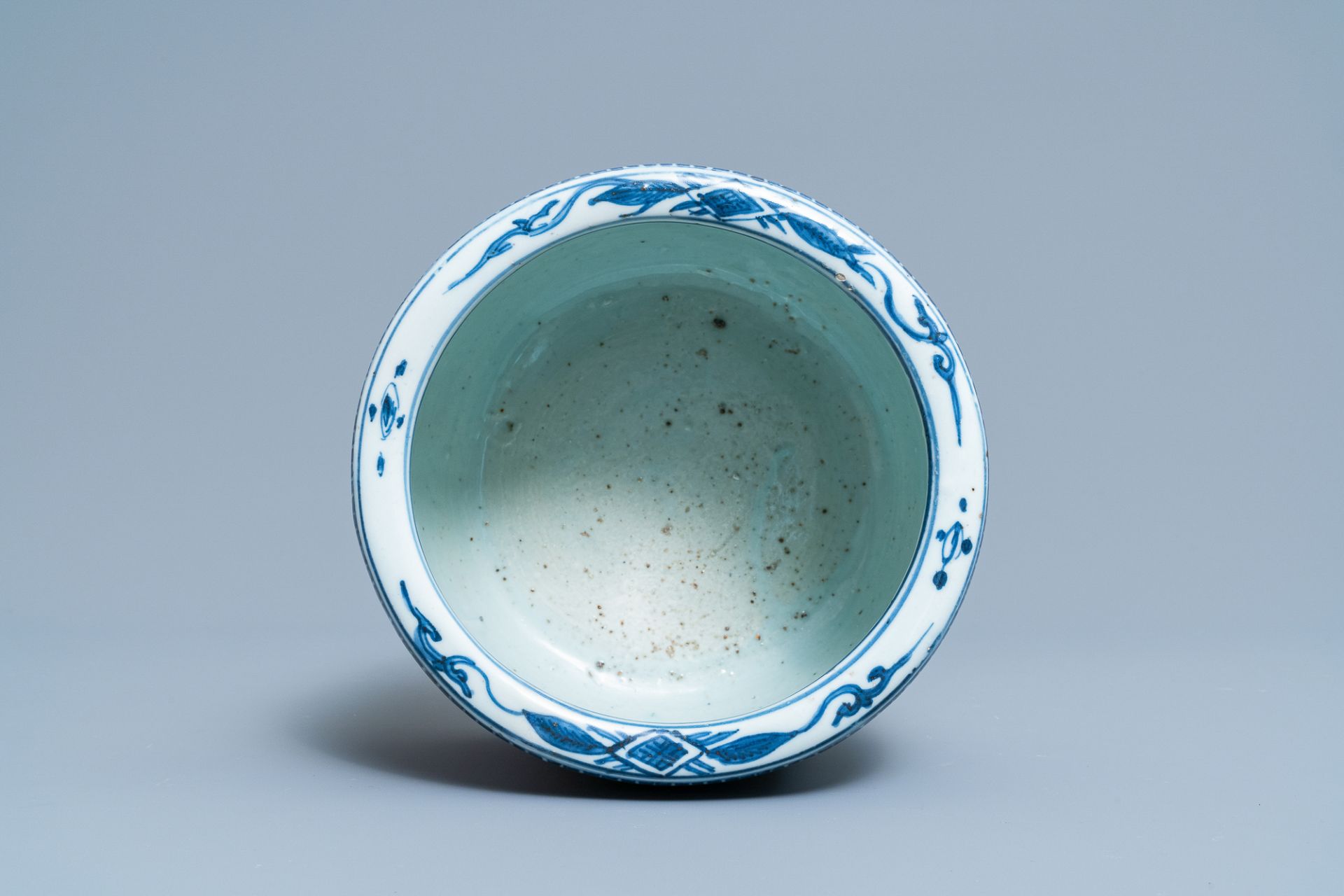 A Chinese blue and white 'dragon' tripod censer, Ming - Image 6 of 20