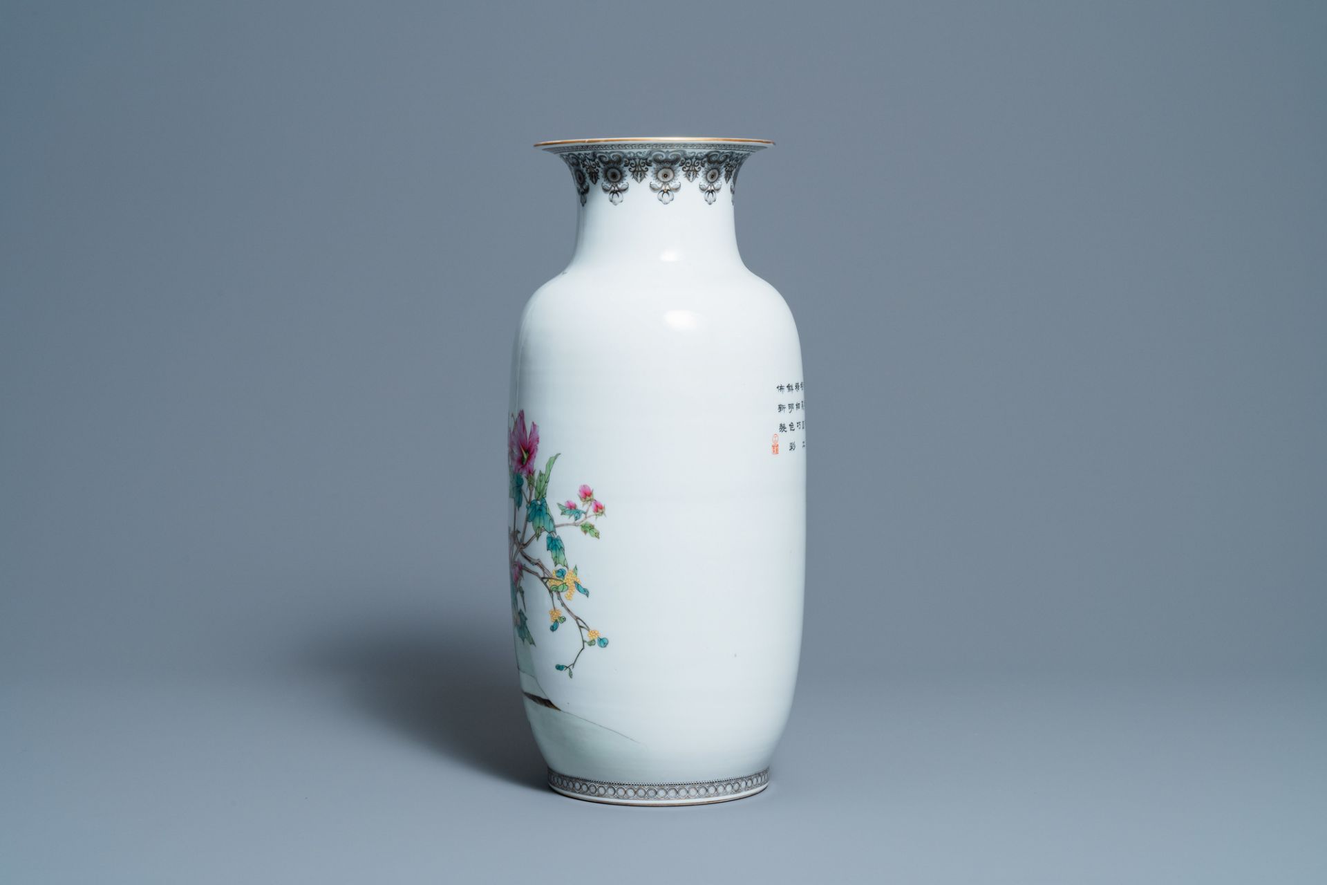 A fine Chinese famille rose vase, Zhong Guo Jingdezhen Zhi mark, Republic - Image 2 of 6