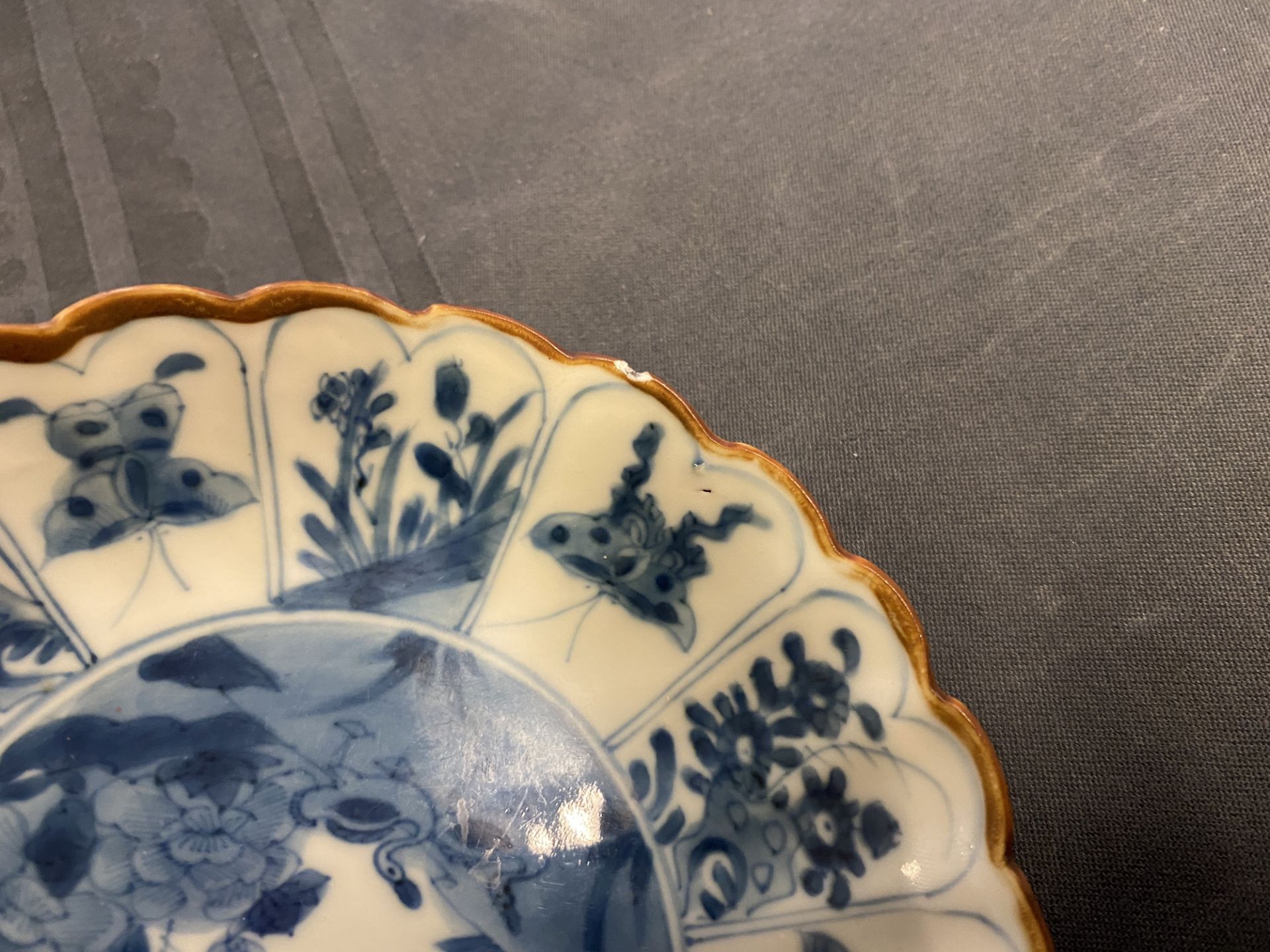 Six Chinese blue and white lobed plates with ducks and butterflies, Kangxi - Image 11 of 11