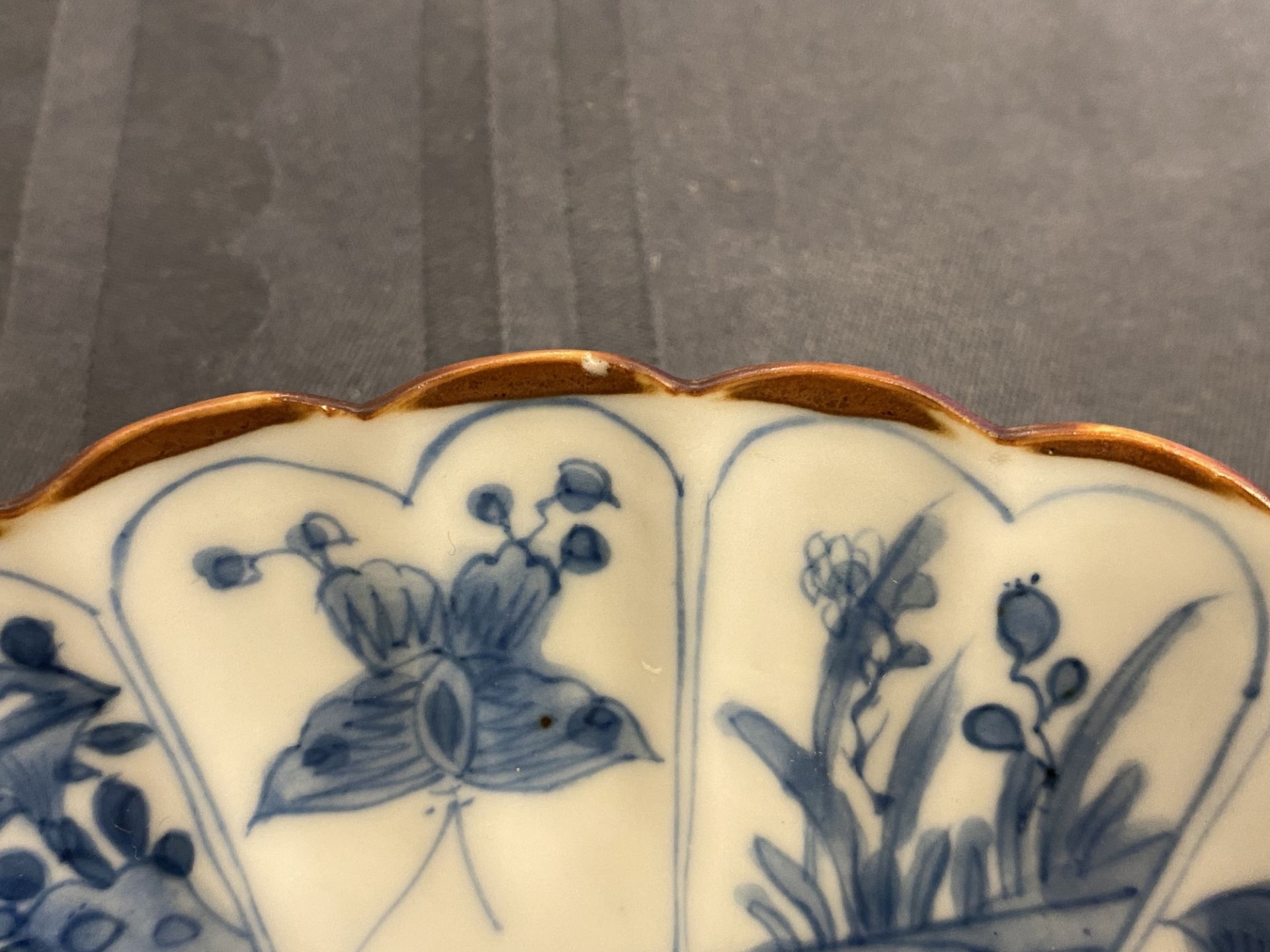 Six Chinese blue and white lobed plates with ducks and butterflies, Kangxi - Image 7 of 11