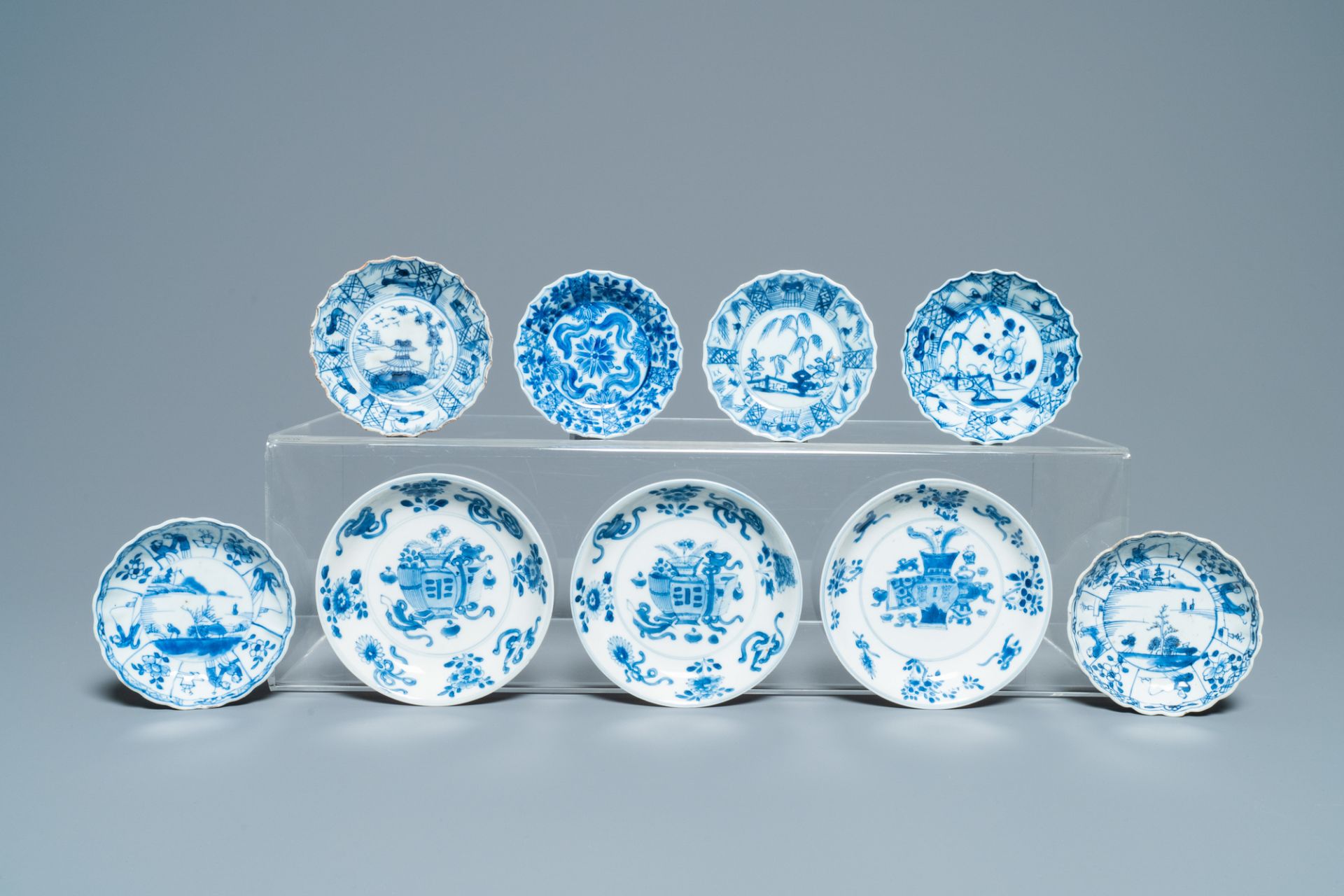 Sixteen Chinese blue and white saucers and fourteen cups, Kangxi - Image 2 of 17