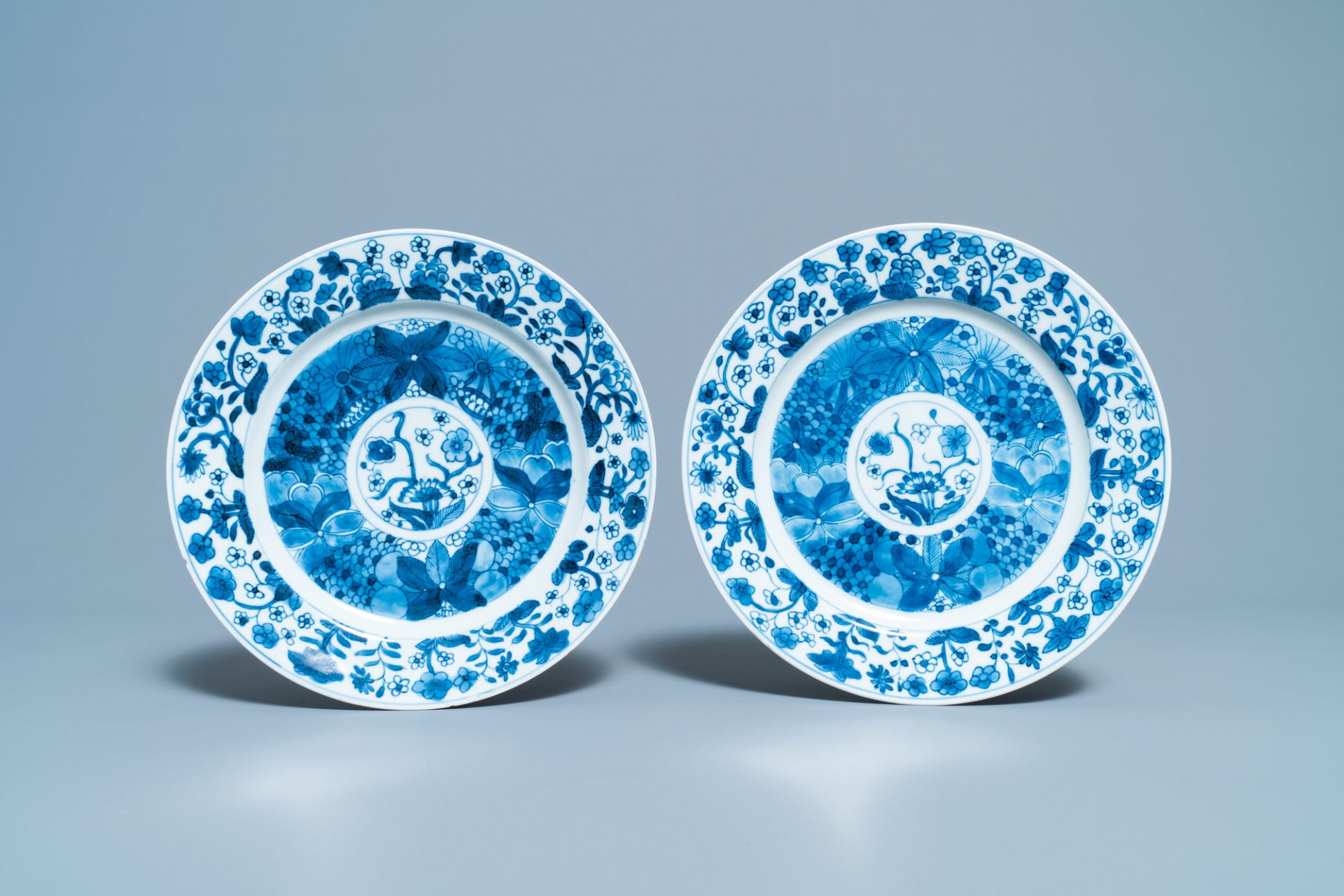 Six Chinese blue and white plates, Kangxi - Image 4 of 7