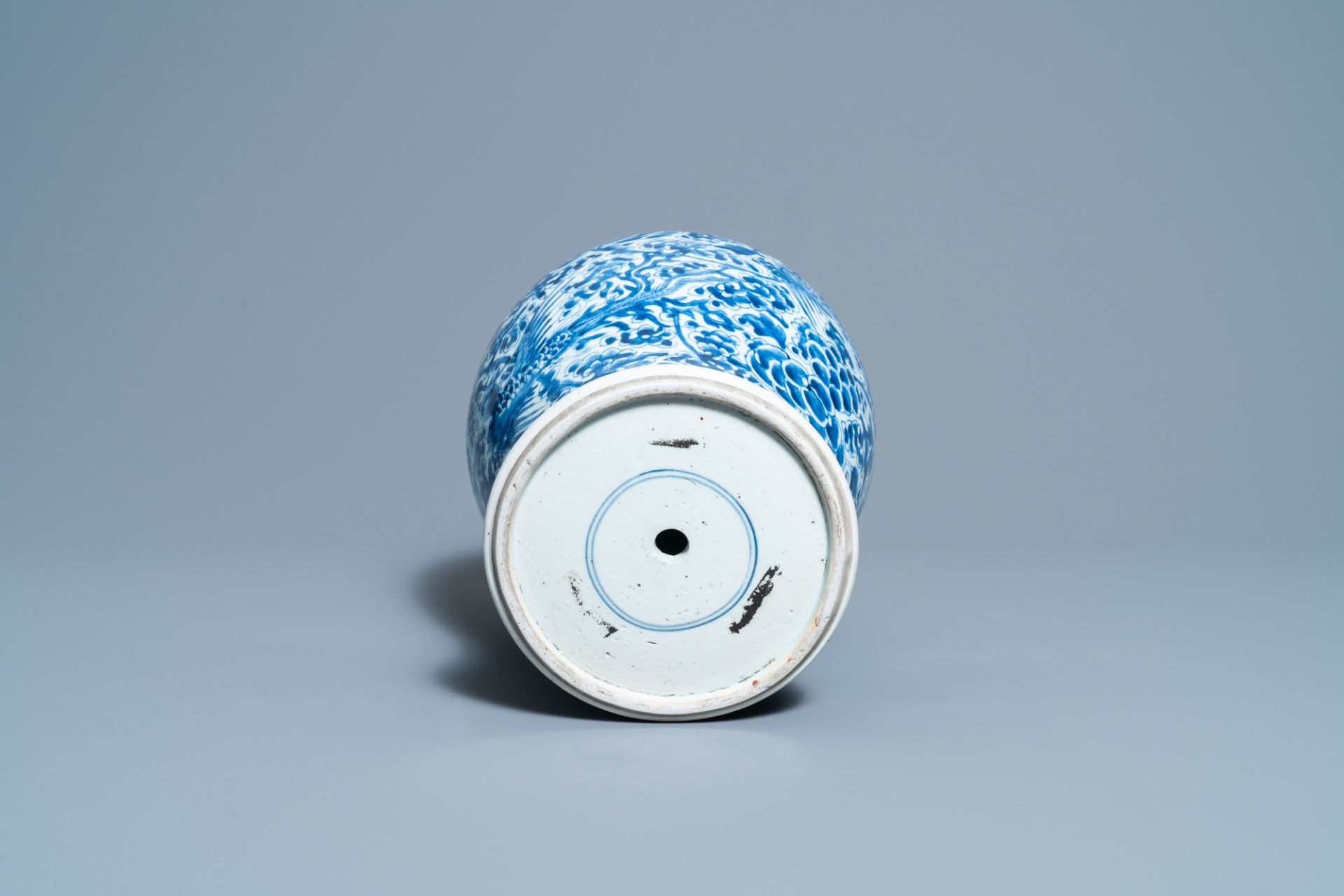 A Chinese blue and white 'phoenixes' vase, Kangxi - Image 6 of 6