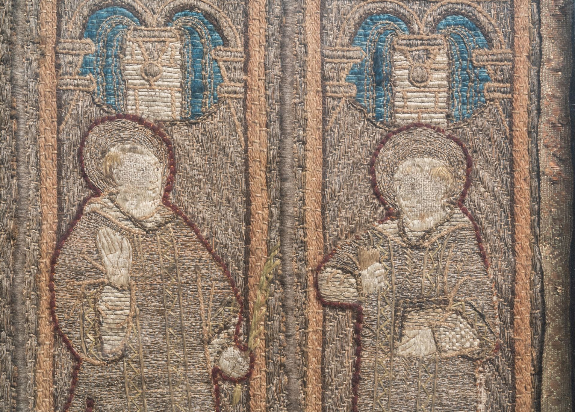 Two large linen, silk- and silverthread orphrey fragments depicting saints below arcatures, Spain, e - Image 5 of 9