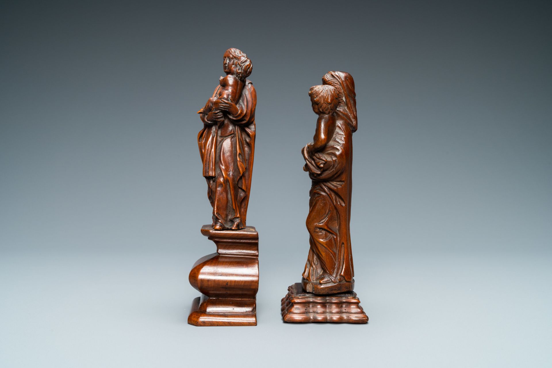 Two wooden figures of a Madonna with child, 17/18th C. - Image 2 of 6