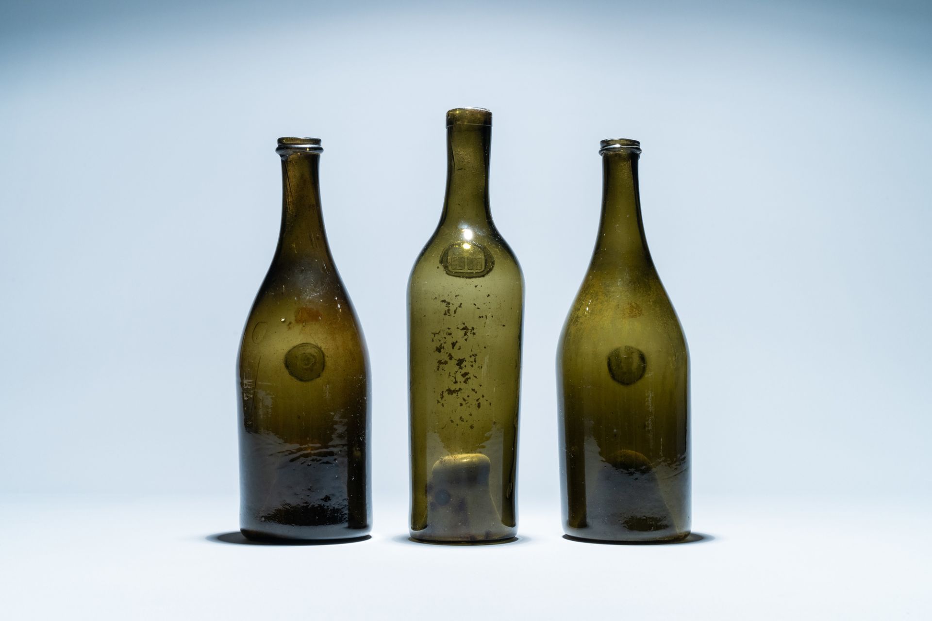 Three green glass wine bottles with crowned seals, 18/19th C. - Image 4 of 7