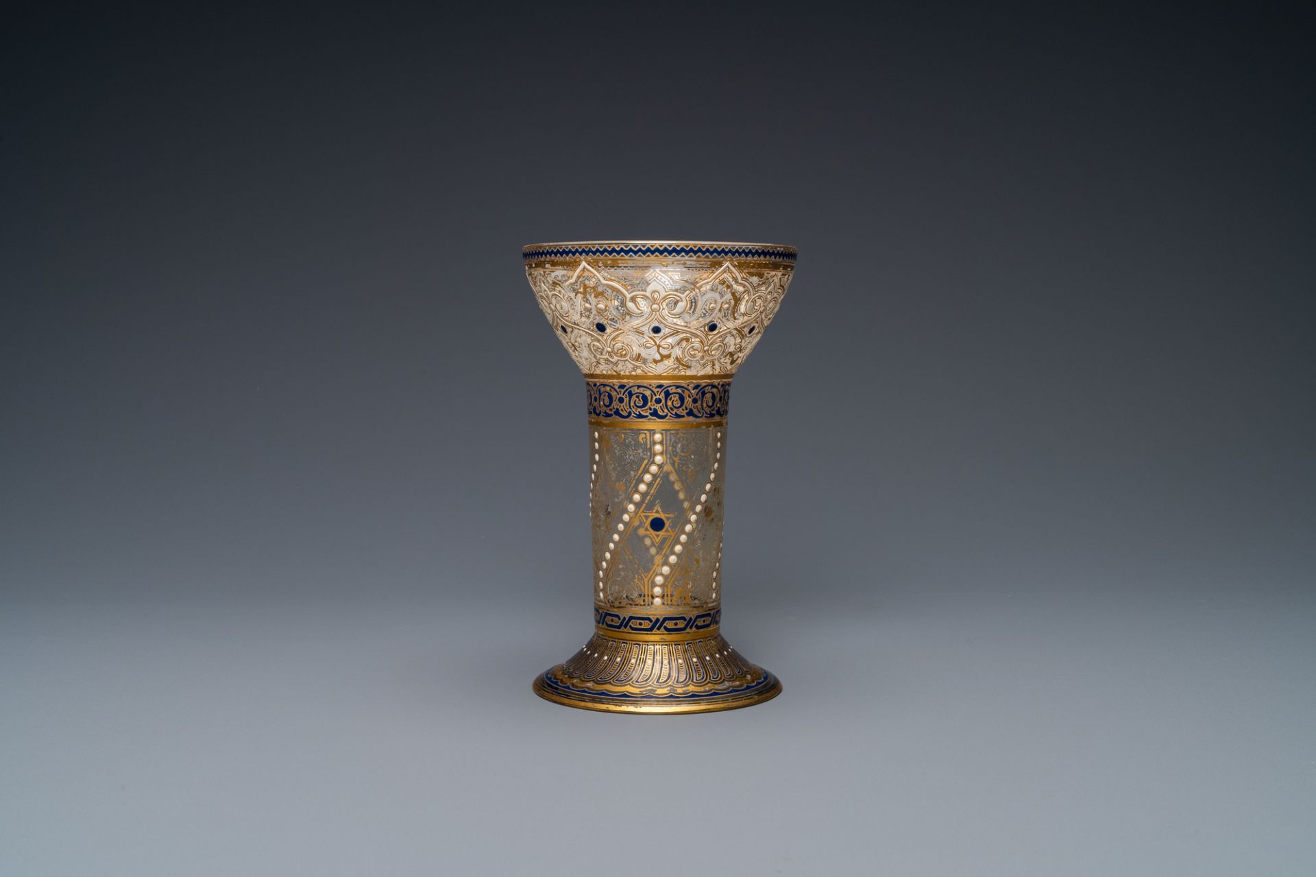 J. & L. Lobmeyr, Vienna, late 19th C.: An Islamic or Mamluk-style enamelled glass beaker - Image 5 of 7