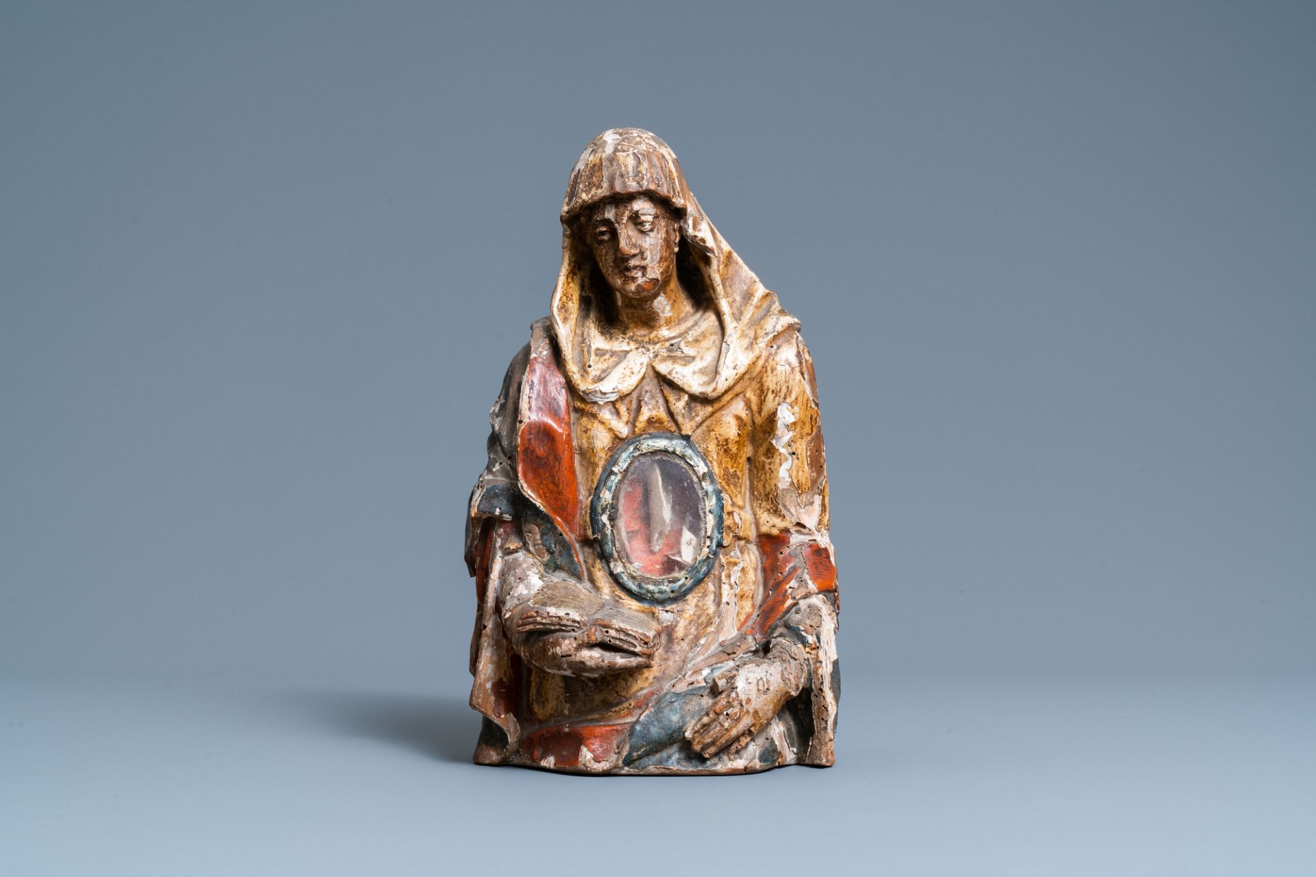 A polychromed and gilded limewood reliquary bust of a female saint, Germany, 2nd half 16th C. - Image 2 of 8