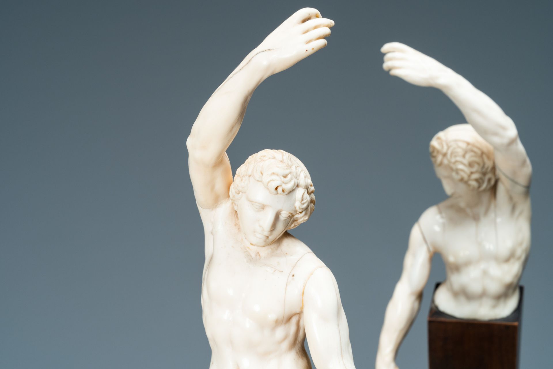 A pair of ivory busts of males, Northern Germany or Italy, 17th C. - Bild 7 aus 12