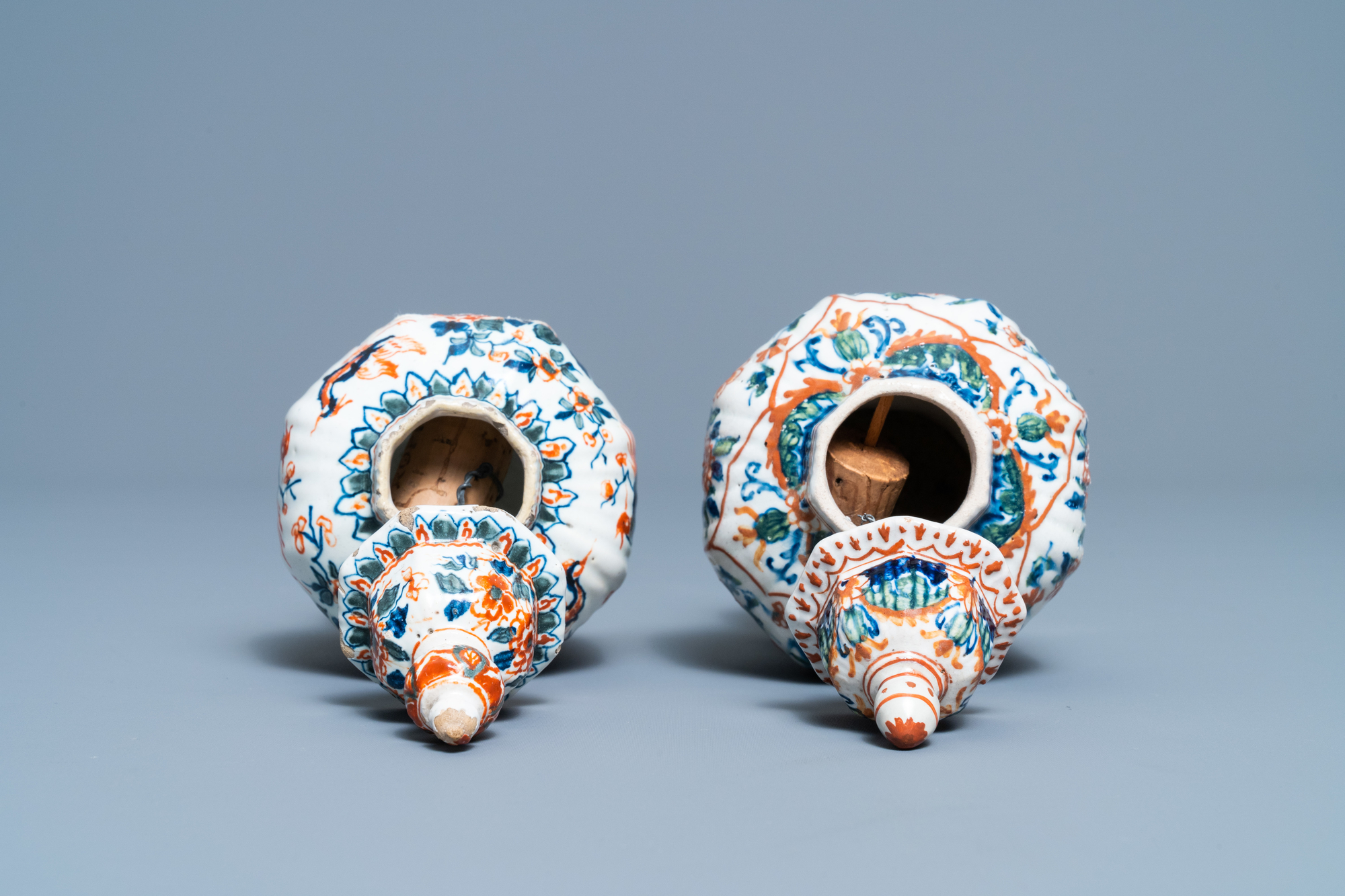 A polychrome petit feu and gilded Dutch Delft covered vase, a shoe and a pair of cashmere palette co - Image 11 of 19