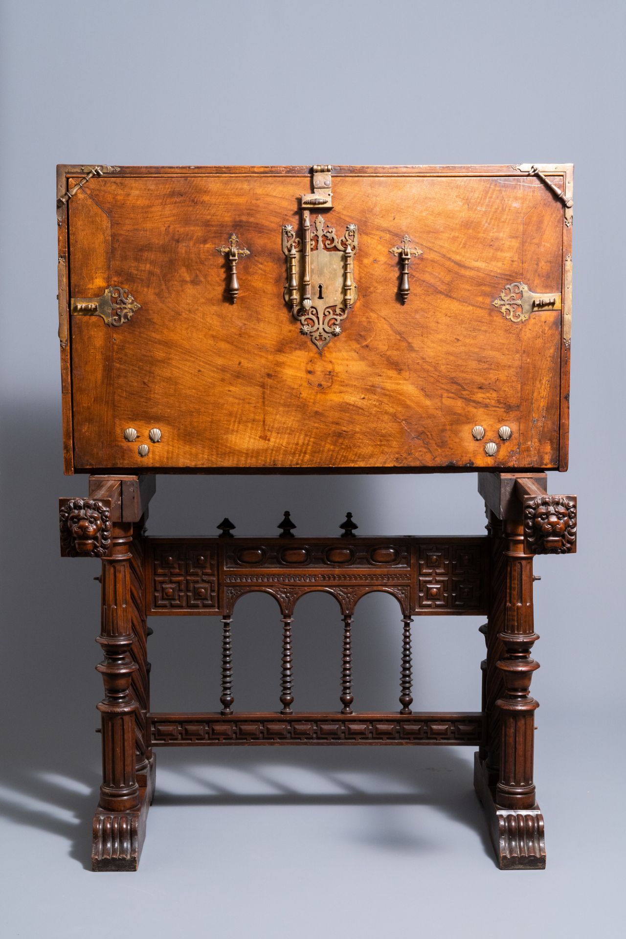 A Spanish bronze-mounted oak 'bargue–o' or cabinet on stand, 16th C. - Image 6 of 16