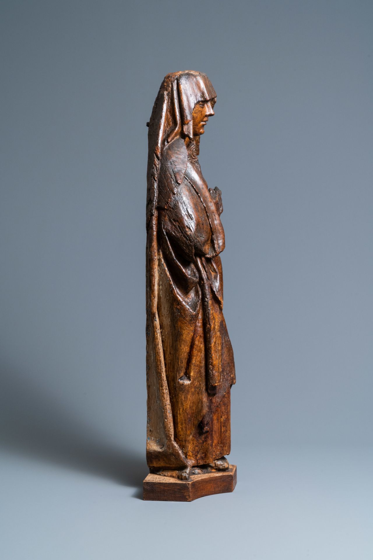 A large oak figure of a Golgotha Madonna, 15th C. - Image 3 of 7