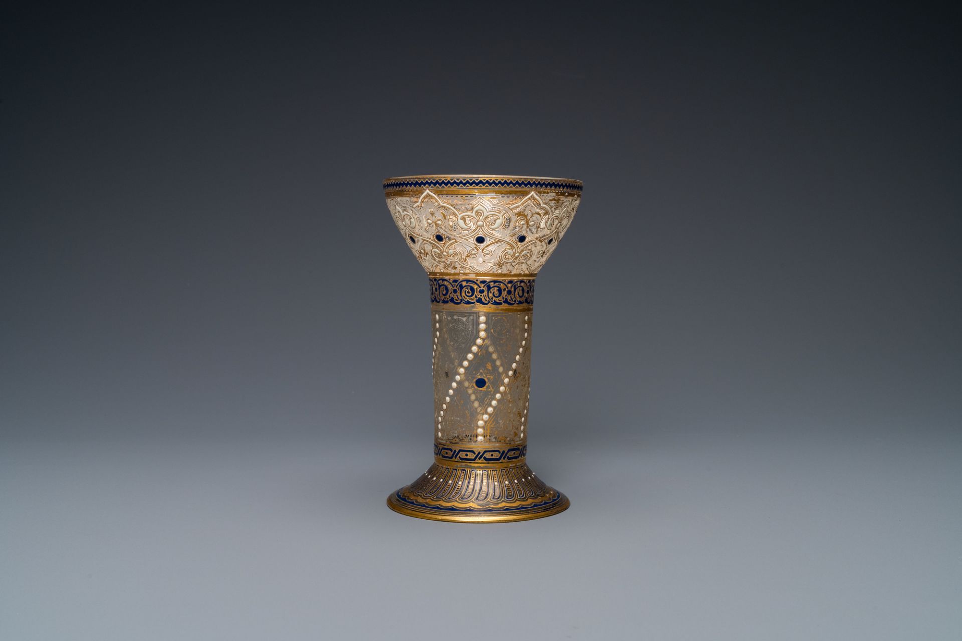 J. & L. Lobmeyr, Vienna, late 19th C.: An Islamic or Mamluk-style enamelled glass beaker - Image 4 of 7