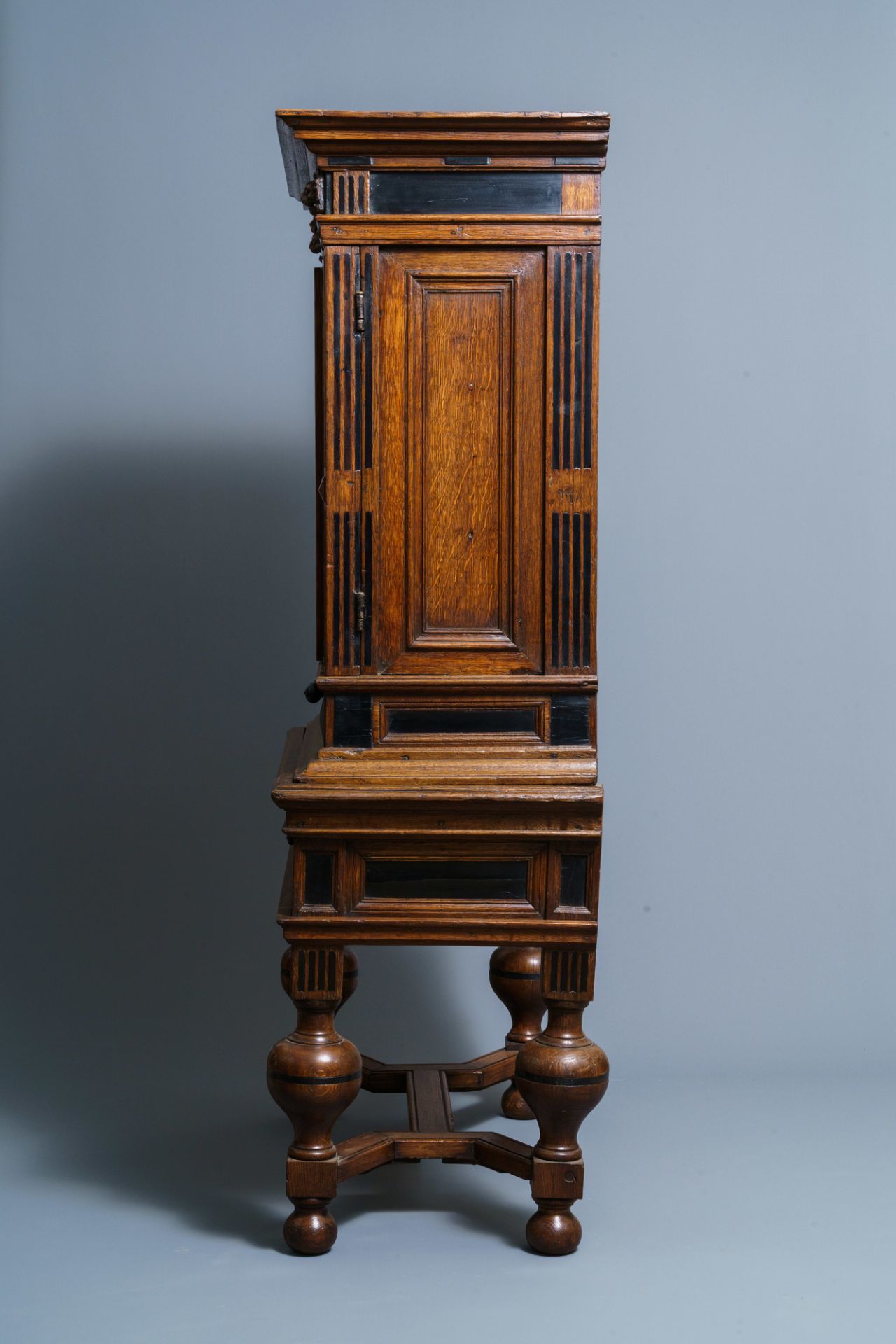 An oak and ebony two-door cabinet, The Low Countries, 17th C. - Image 5 of 8