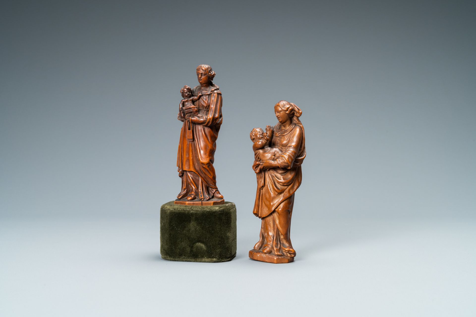 Two boxwood figures of a Madonna with child, Flanders, 17th C.