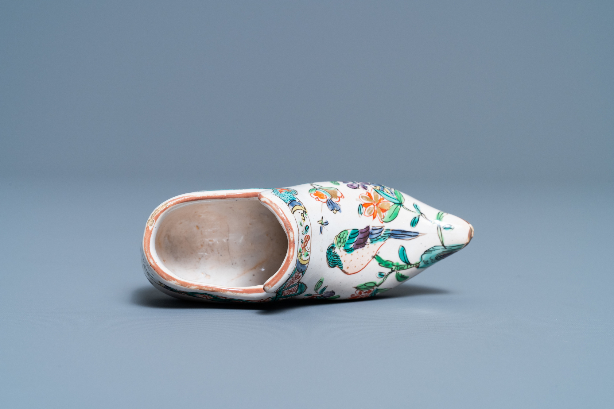 A polychrome petit feu and gilded Dutch Delft covered vase, a shoe and a pair of cashmere palette co - Image 18 of 19