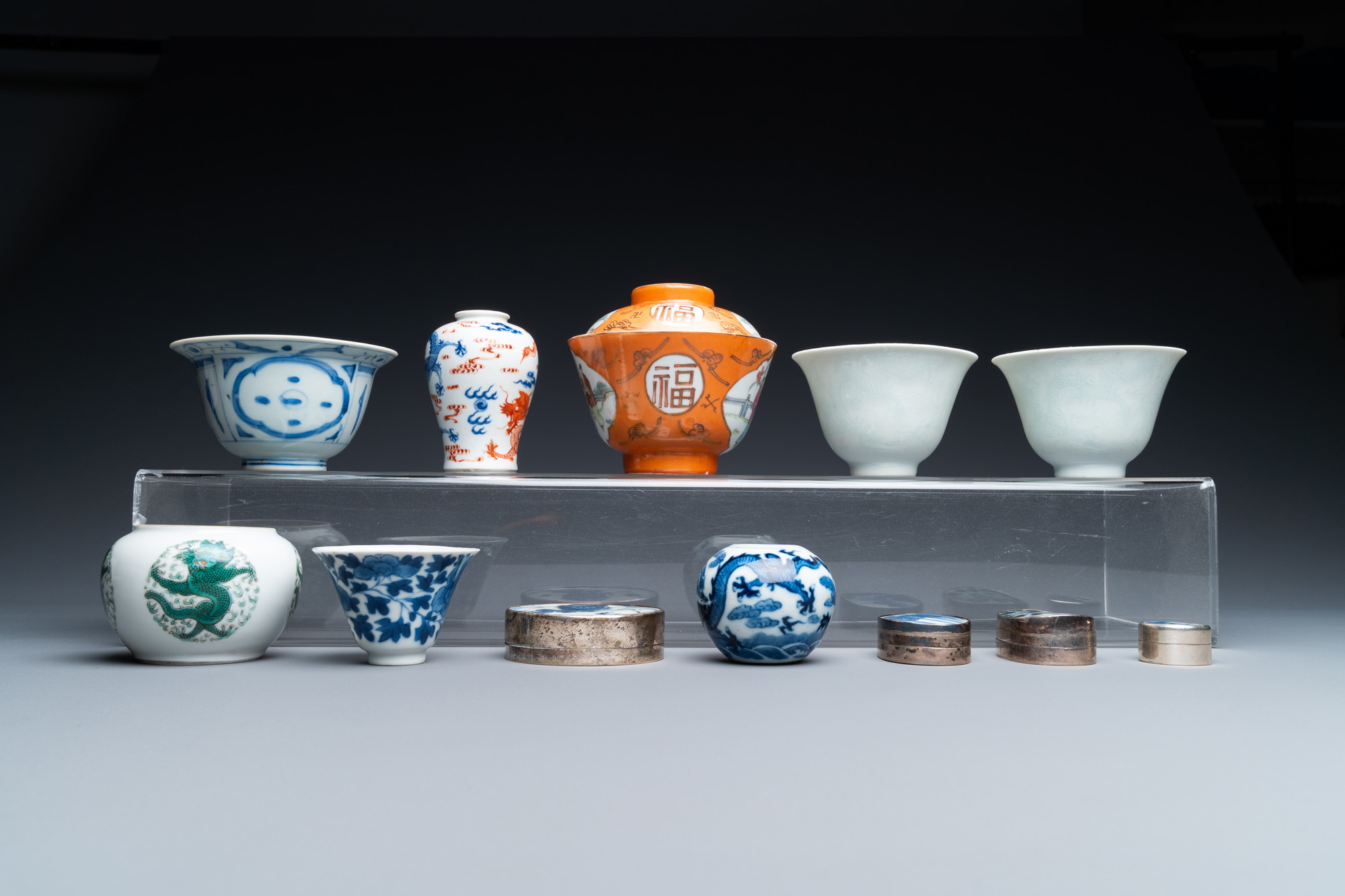 An extensive and very diverse collection of Chinese porcelain, Kangxi and later - Image 7 of 17