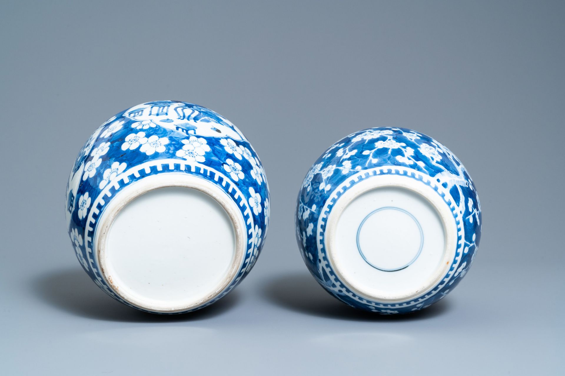 Four Chinese blue and white 'antiquities' jars and covers, 19th C. - Image 15 of 17