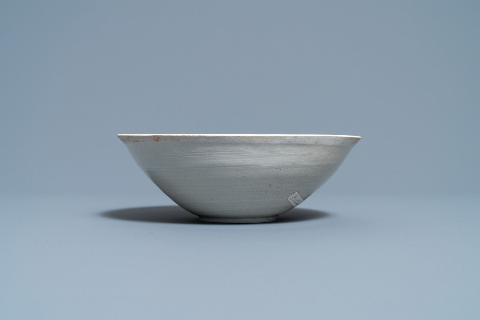 A Chinese luanbai 'fish' bowl, Song/Yuan - Image 5 of 7