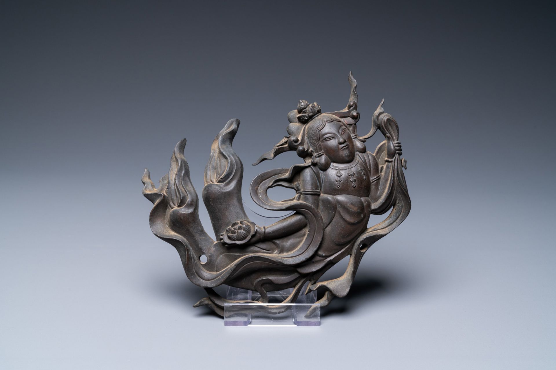 A bronze stand, a weapon and a figurative ornament, China and Vietnam, 19/20th C. - Image 2 of 13