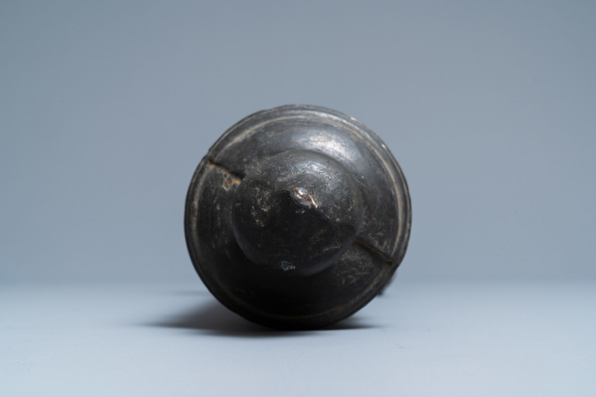 A Chinese inscribed bronze cannon, 19th C. - Image 5 of 7