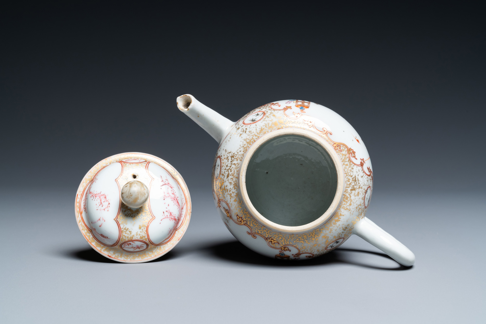 A collection of Chinese famille rose tea wares, Yongzheng/Qianlong - Image 28 of 29