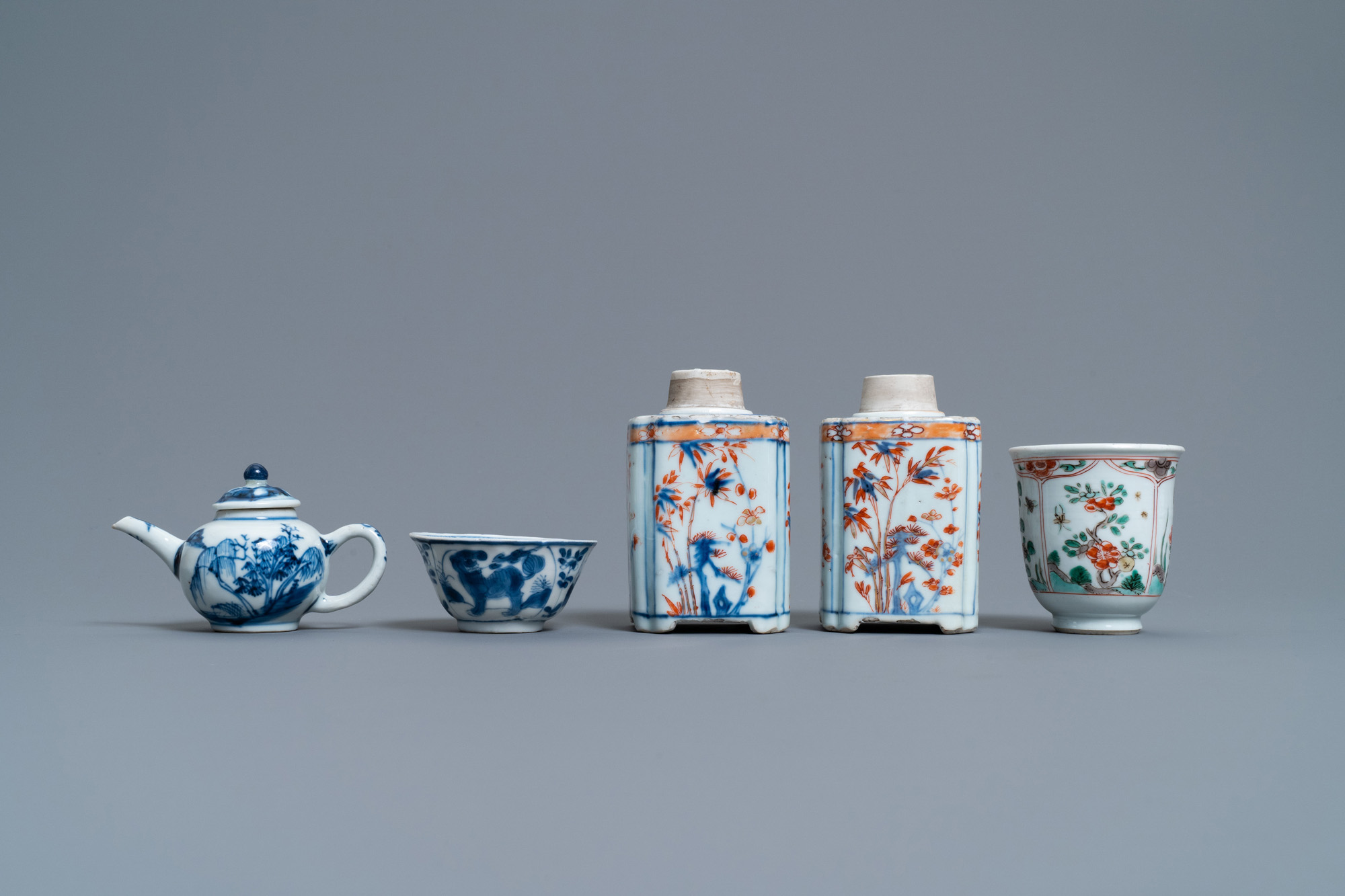 A collection of Chinese blue and white, famille rose, verte and Imari-style tea wares, Kangxi/Qianlo - Image 2 of 13