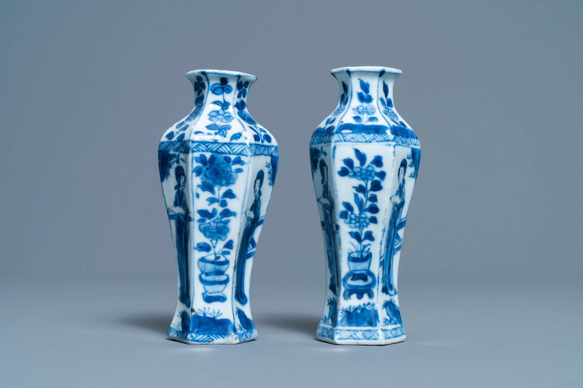 A pair of Chinese blue and white vases, a 'lotus' dish and four cups, Kangxi - Image 7 of 15