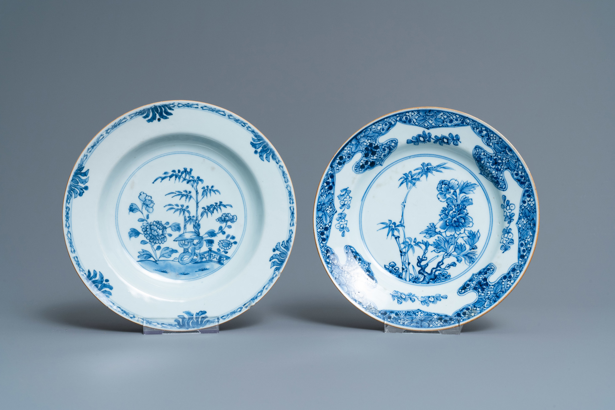 Eight Chinese blue and white dishes, a platter and three covered boxes, Yongzheng and later - Image 5 of 16