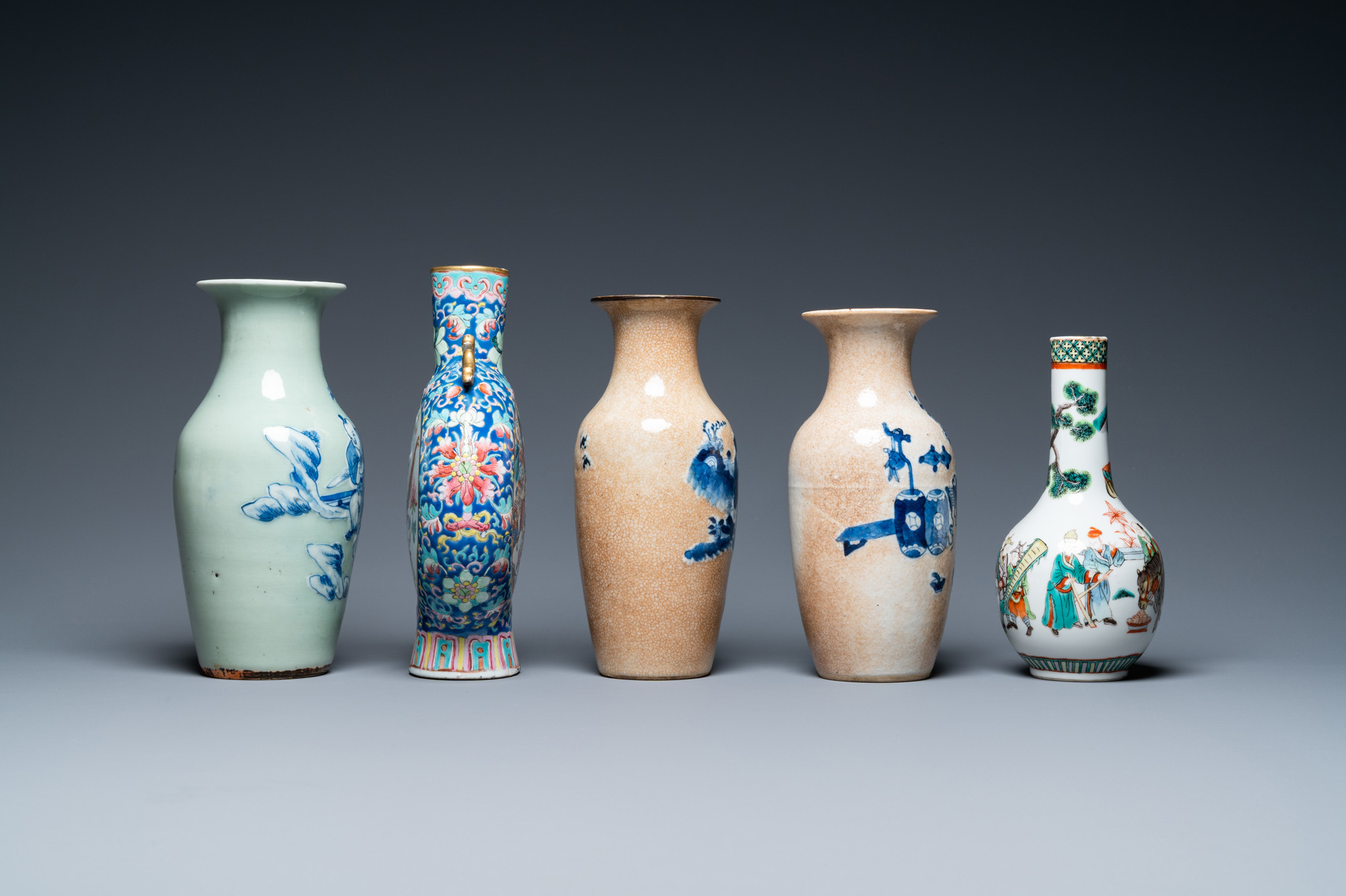 Six diverse Chinese vases and a soft paste seal paste box, 19/20th C. - Image 3 of 16