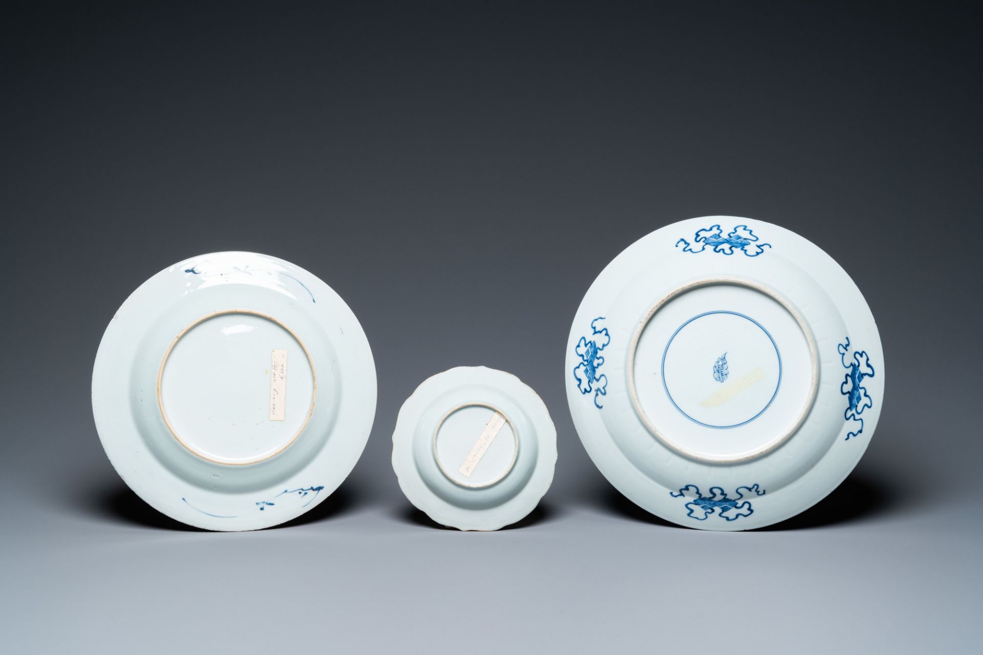 Eleven Chinese blue and white plates, Kangxi and later - Image 3 of 7