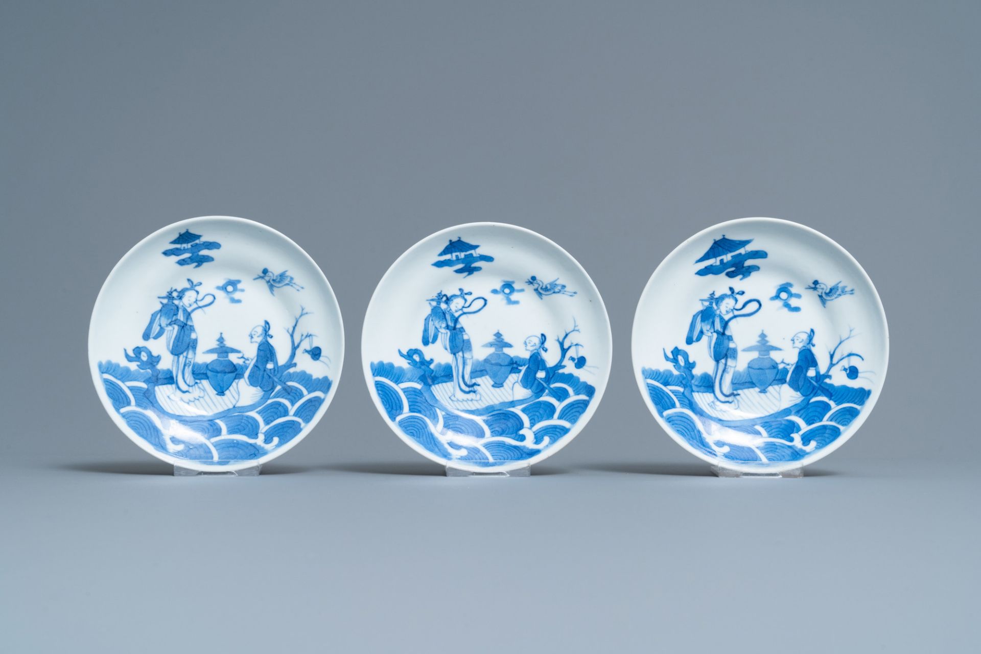 Six Chinese blue and white cups and saucers, 19th C. - Bild 2 aus 11