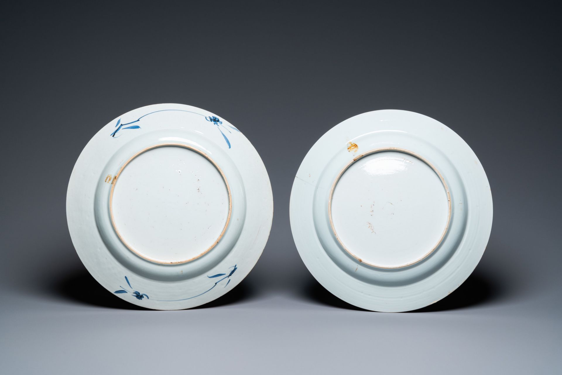 Three Chinese blue and white dishes and two bowls, Kangxi and later - Image 3 of 11