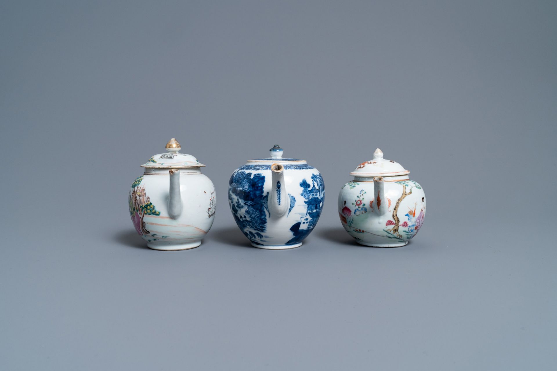A varied collection of Chinese porcelain, Ming and Qing - Image 4 of 22